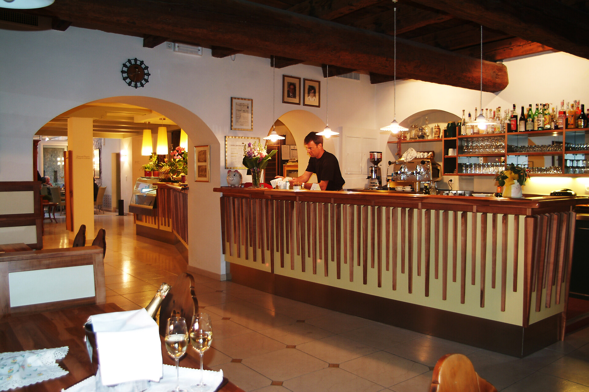 bar
