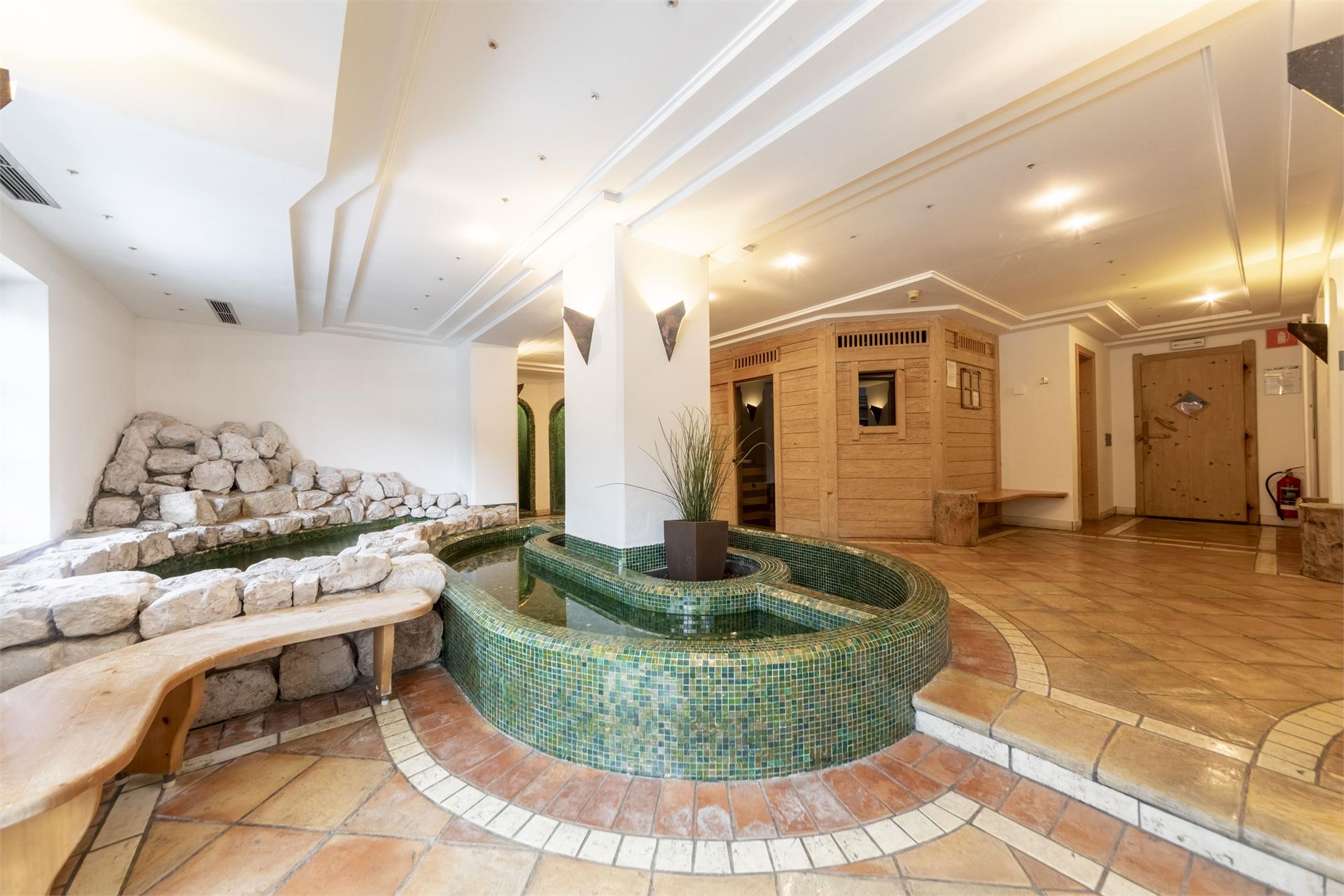 Hotel Dolomiti Badia 14 suedtirol.info