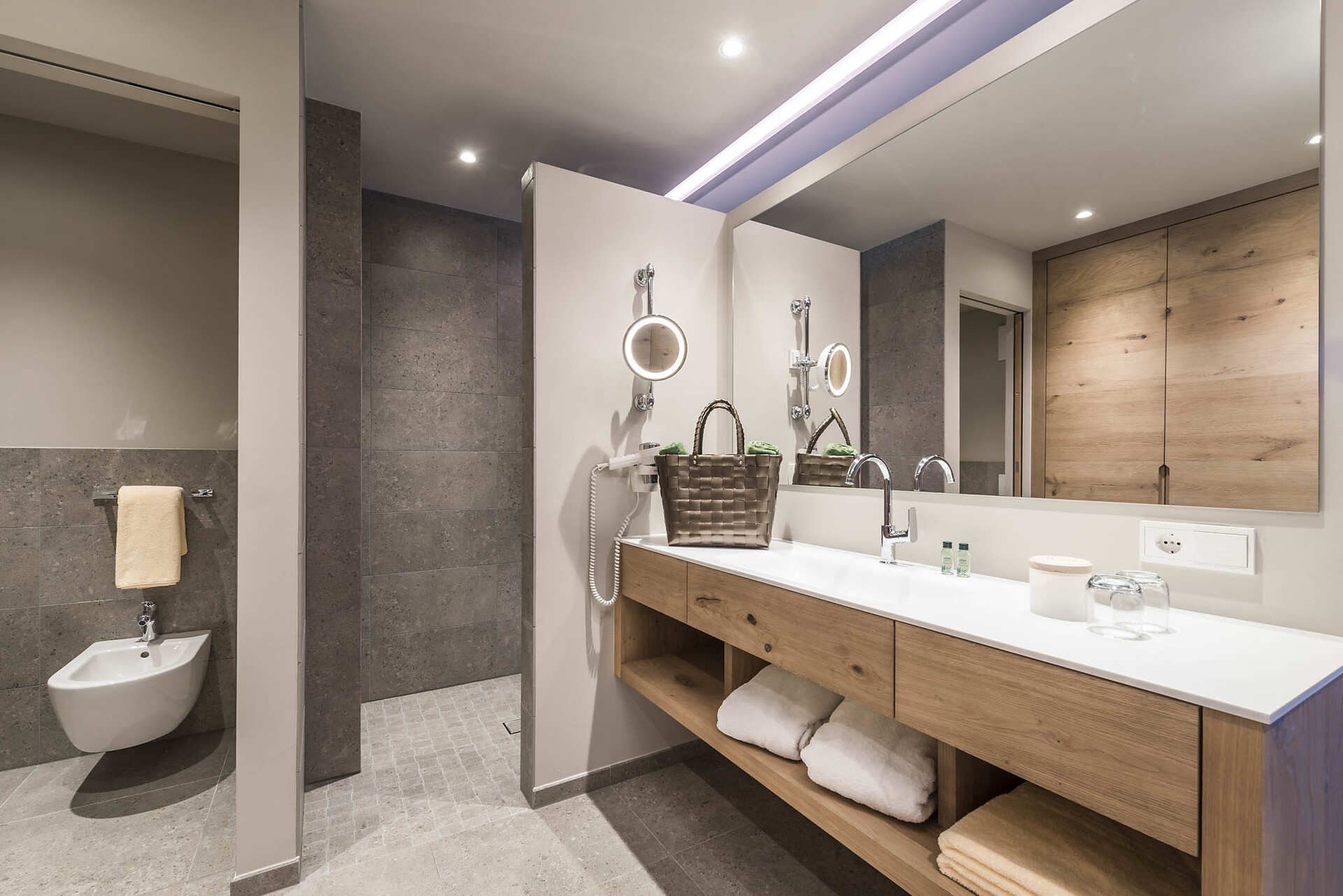 Juniorsuite Charme Badezimmer