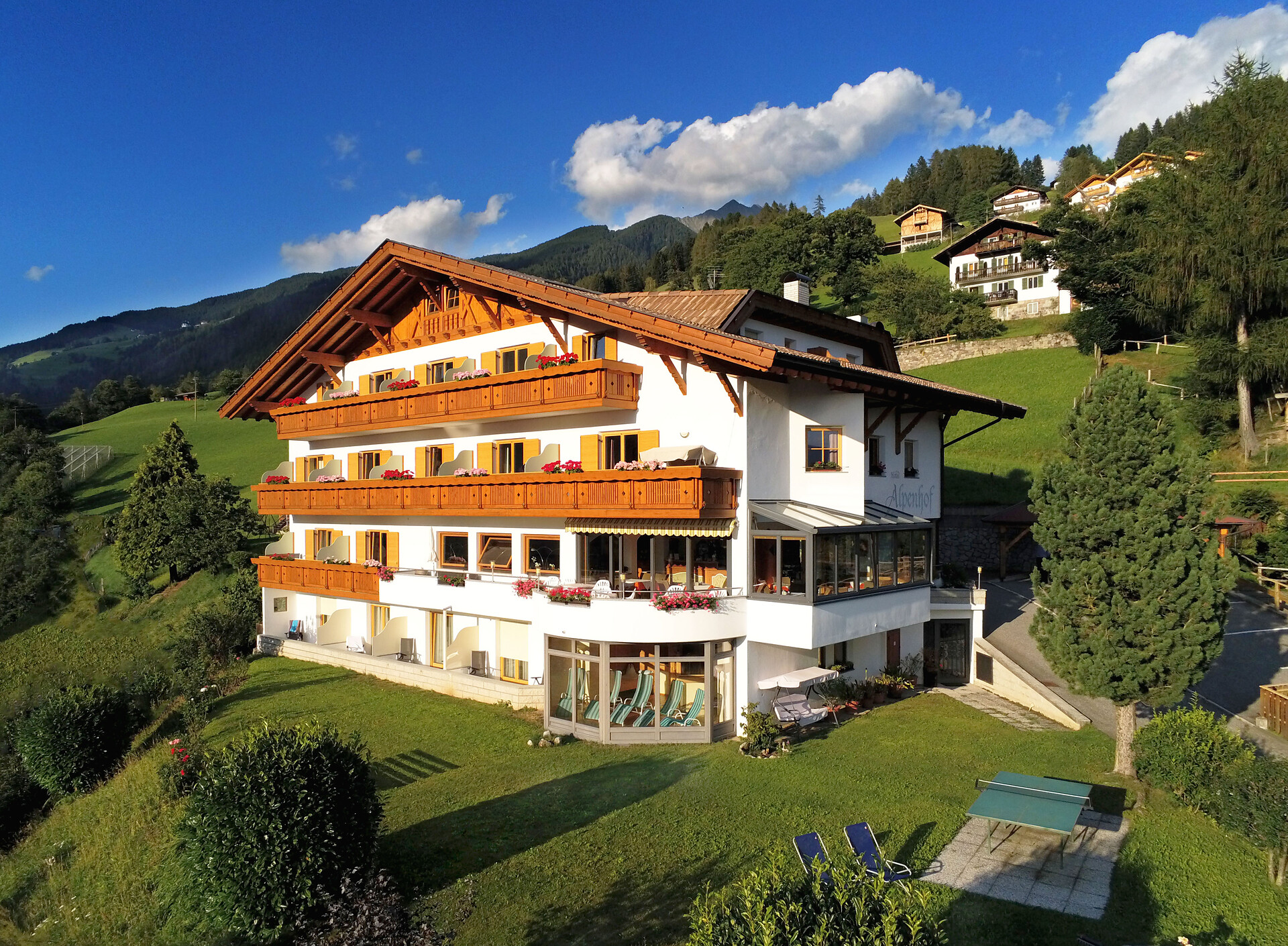 Hotel Alpes Scena 5 suedtirol.info