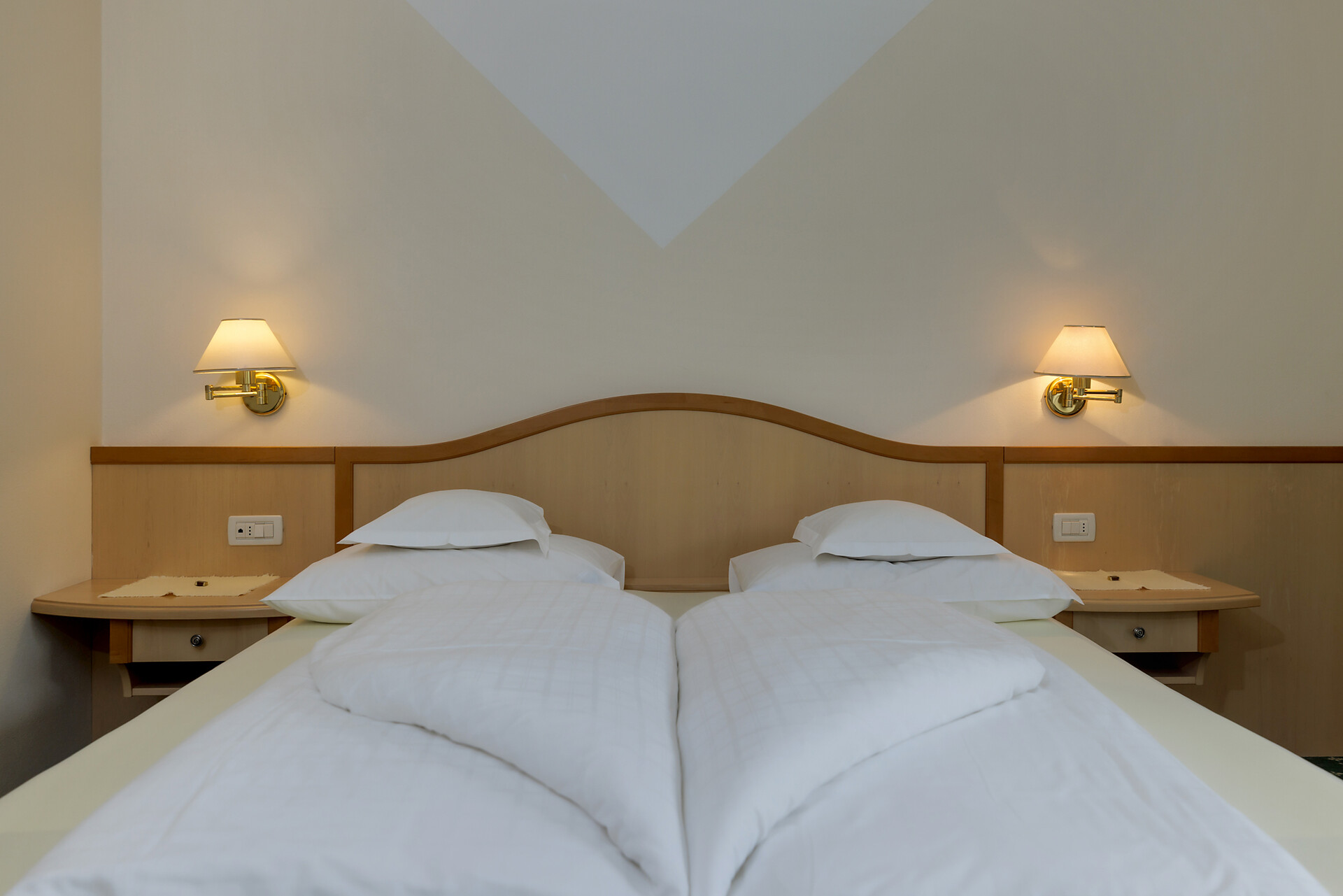 Hotel Alpes Scena 10 suedtirol.info