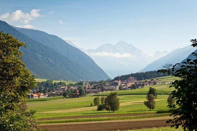 view to Anterselva