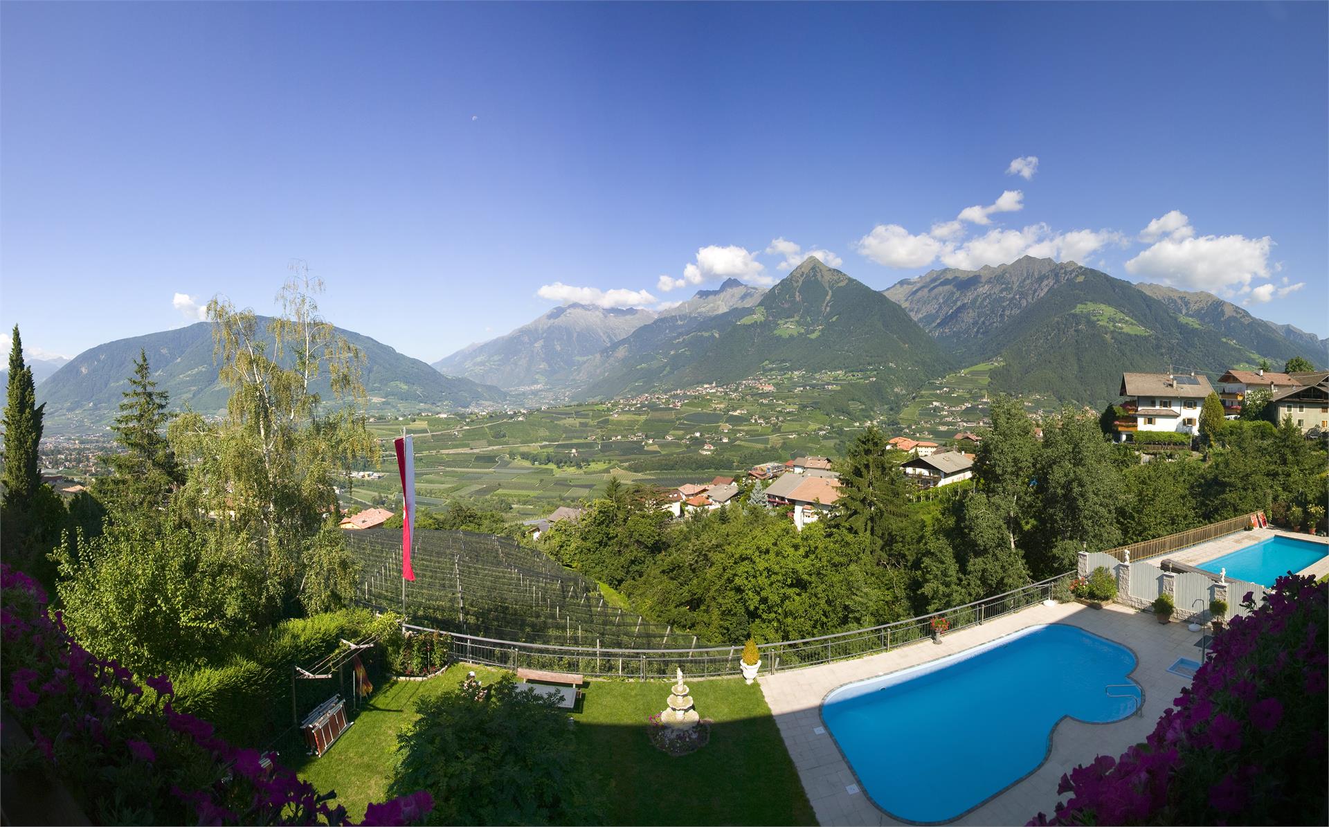 Haus Hohenrain Schenna 2 suedtirol.info