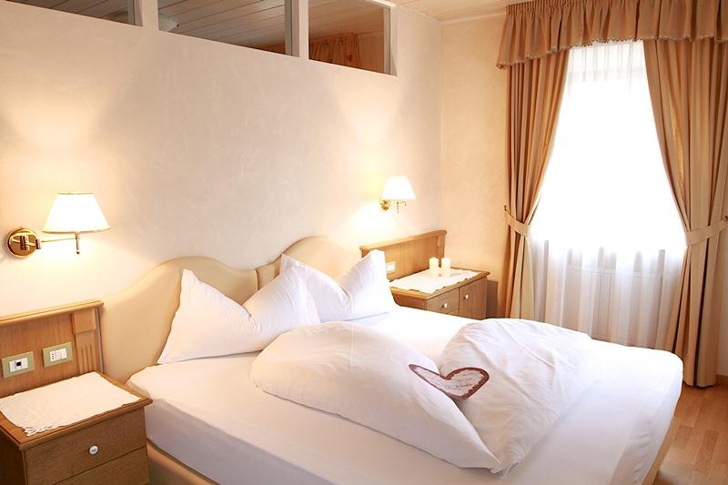 Hotel Weisses Lamm Monguelfo-Tesido 9 suedtirol.info