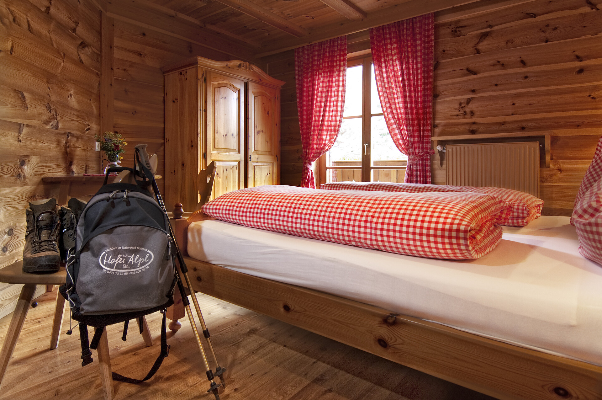 Naturholz Zimmer