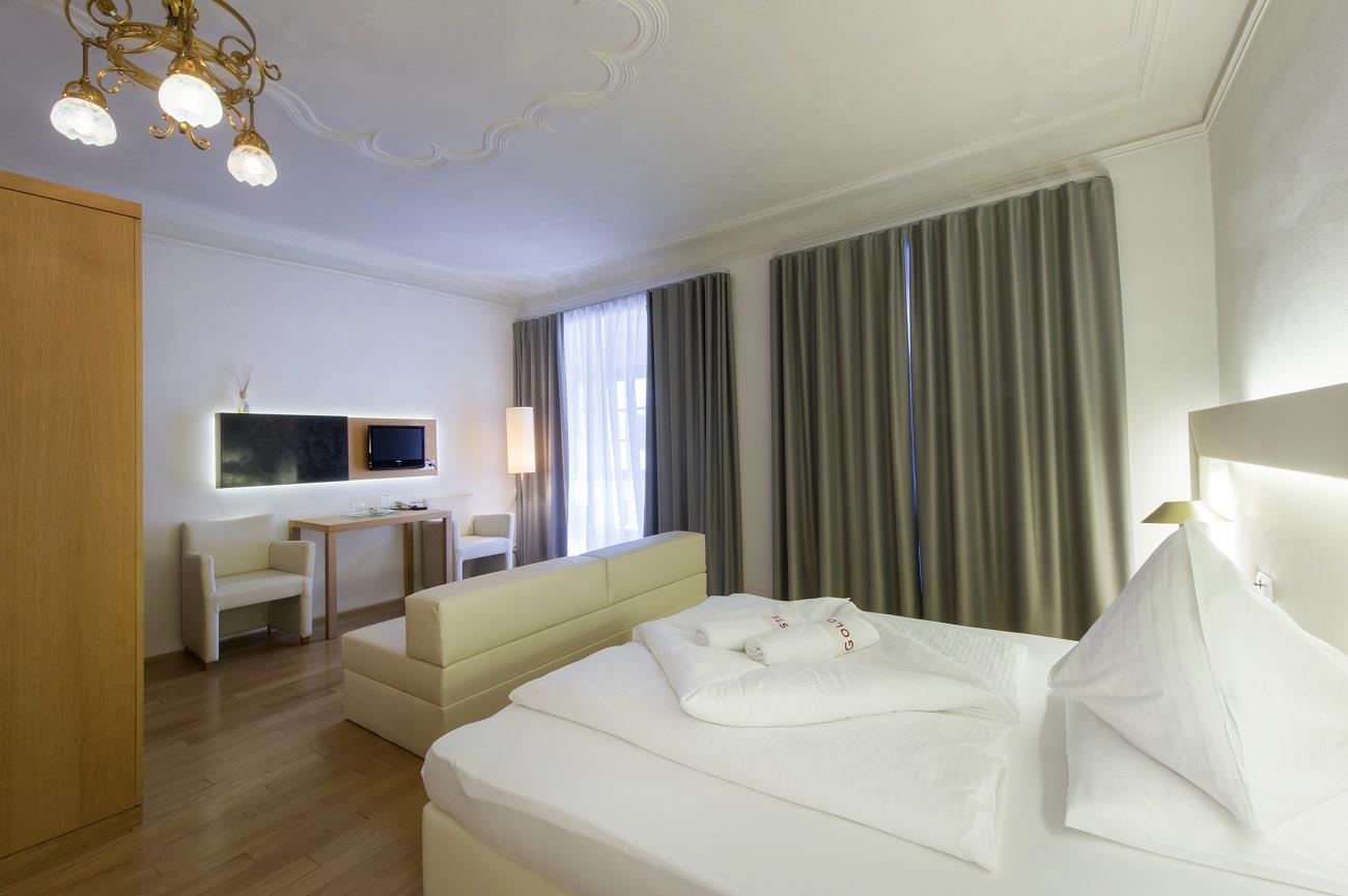 Hotel Goldener Stern Kaltern an der Weinstraße/Caldaro sulla Strada del Vino 10 suedtirol.info