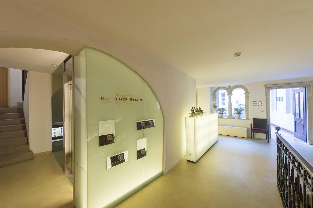 Hotel Goldener Stern Kaltern an der Weinstraße/Caldaro sulla Strada del Vino 12 suedtirol.info