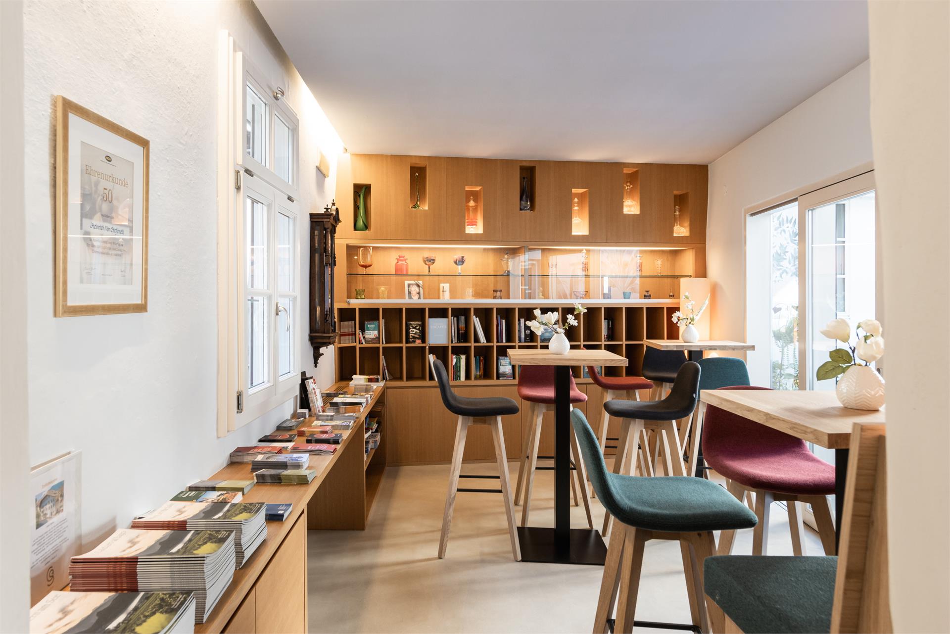 Hotel Goldener Stern Kaltern an der Weinstraße/Caldaro sulla Strada del Vino 23 suedtirol.info