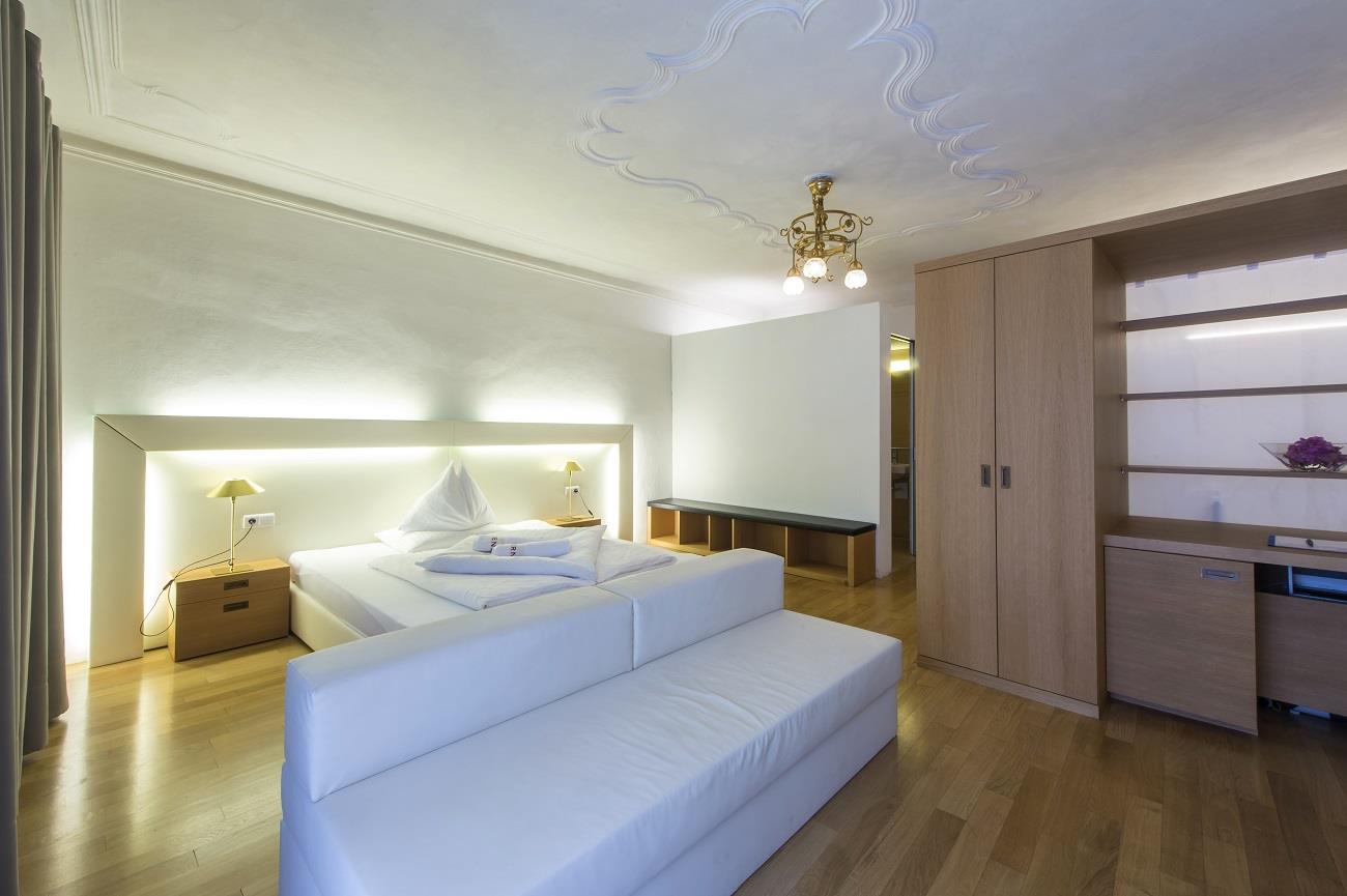 Hotel Goldener Stern Kaltern an der Weinstraße/Caldaro sulla Strada del Vino 9 suedtirol.info