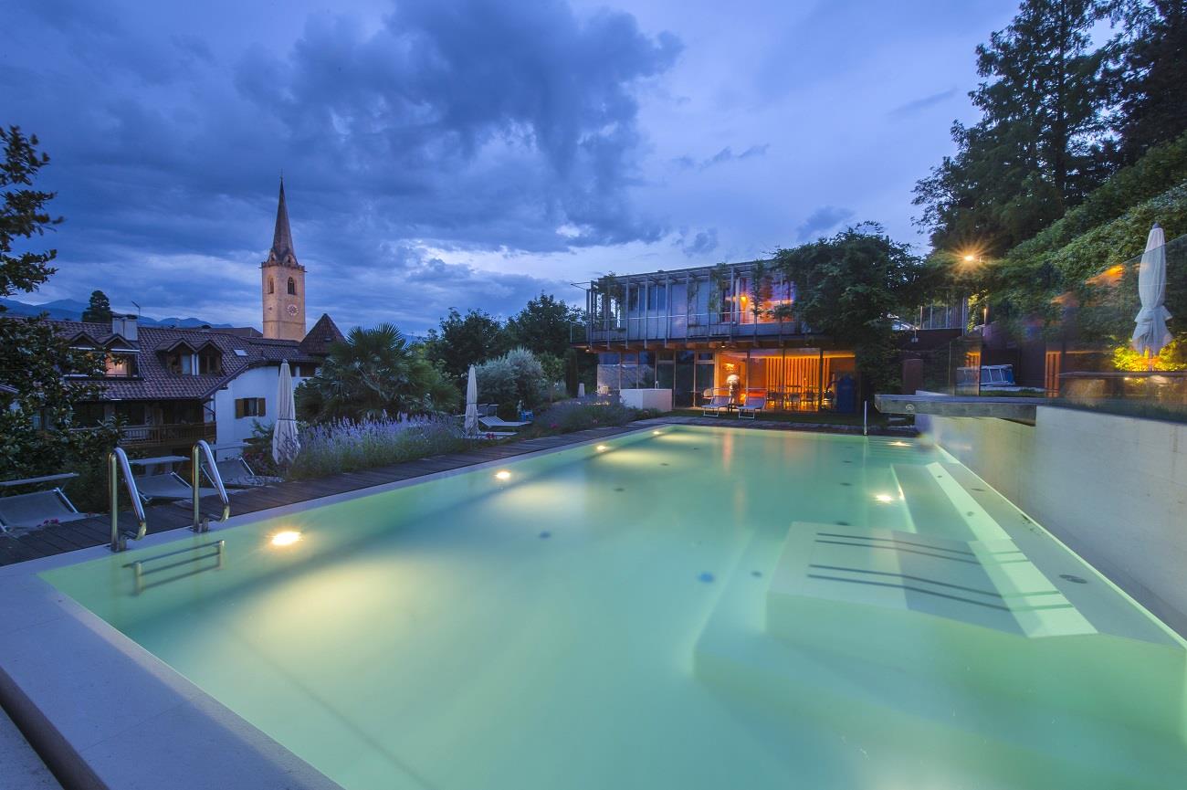 Hotel Goldener Stern Kaltern an der Weinstraße/Caldaro sulla Strada del Vino 5 suedtirol.info