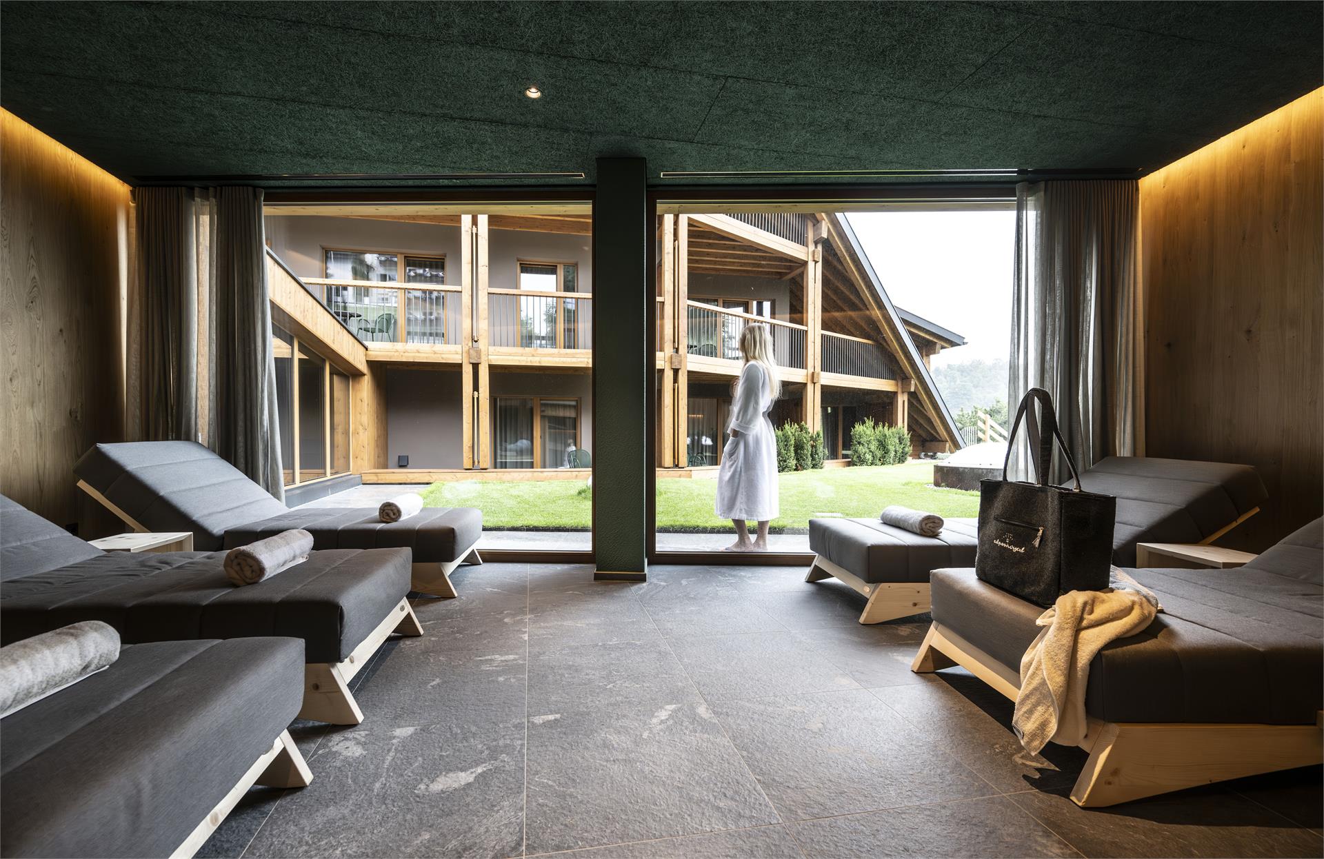 Hotel Alpenroyal Castelrotto 4 suedtirol.info