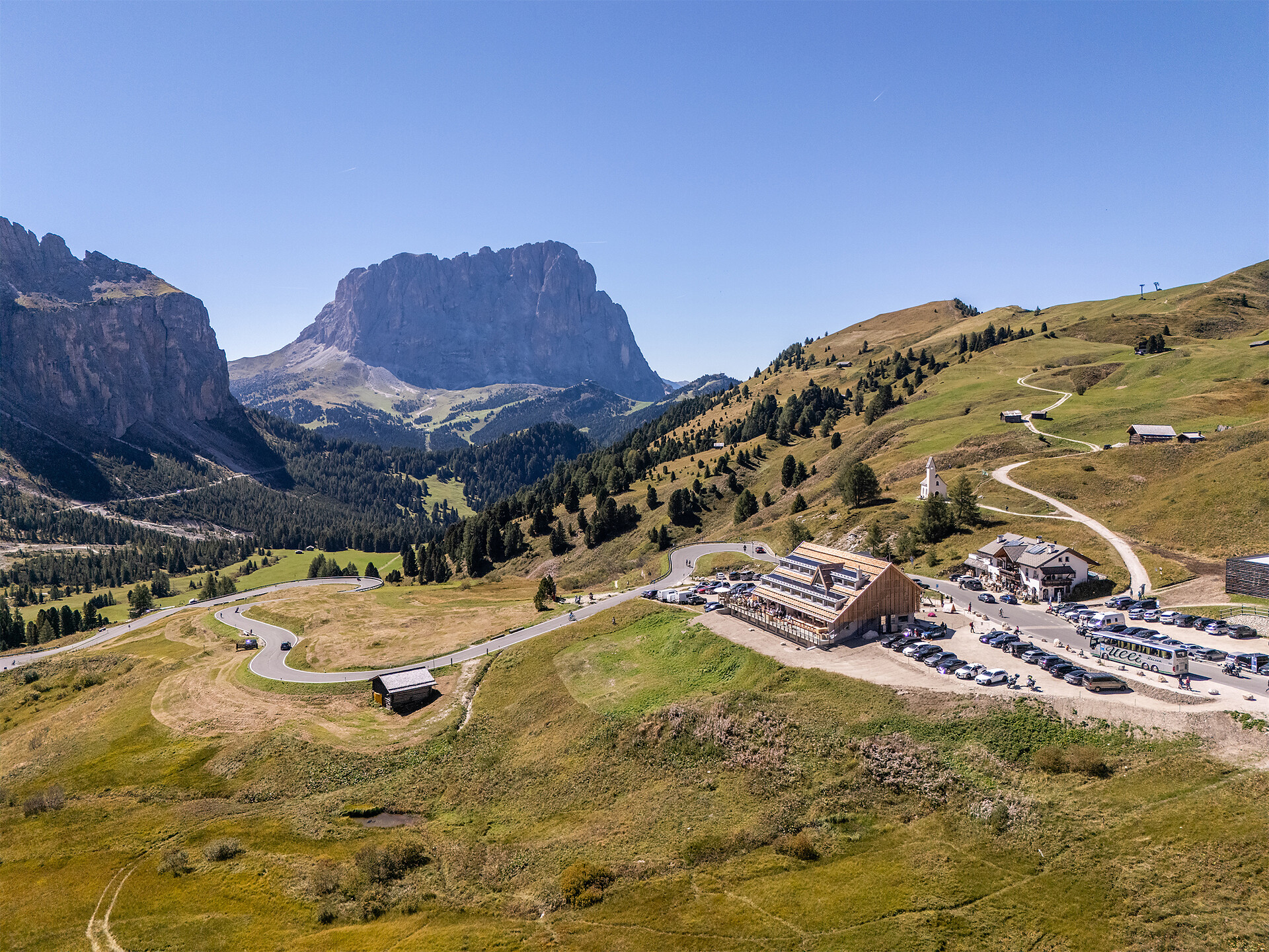 Hospiz Passo Gardena - Dolomites Region Val Gardena - #1 - suedtirol.info