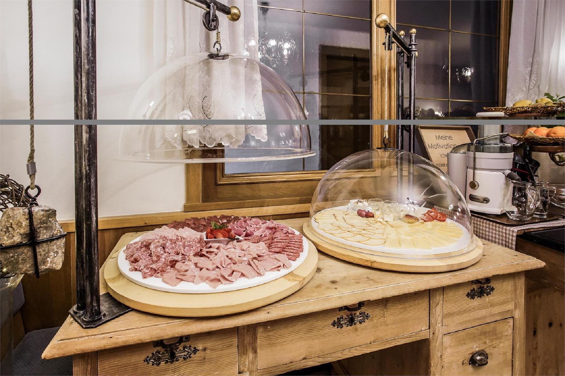 Hotel Alexandres Appiano sulla Strada del Vino 13 suedtirol.info