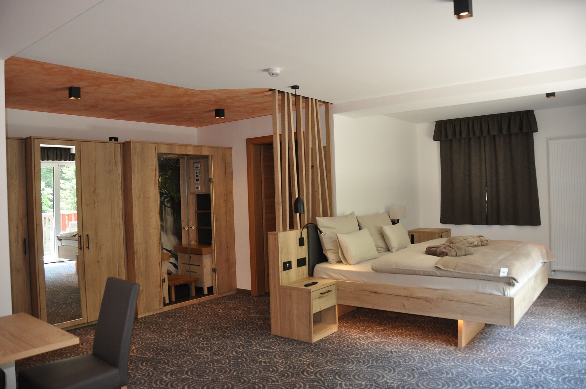 HOTEL ROSE