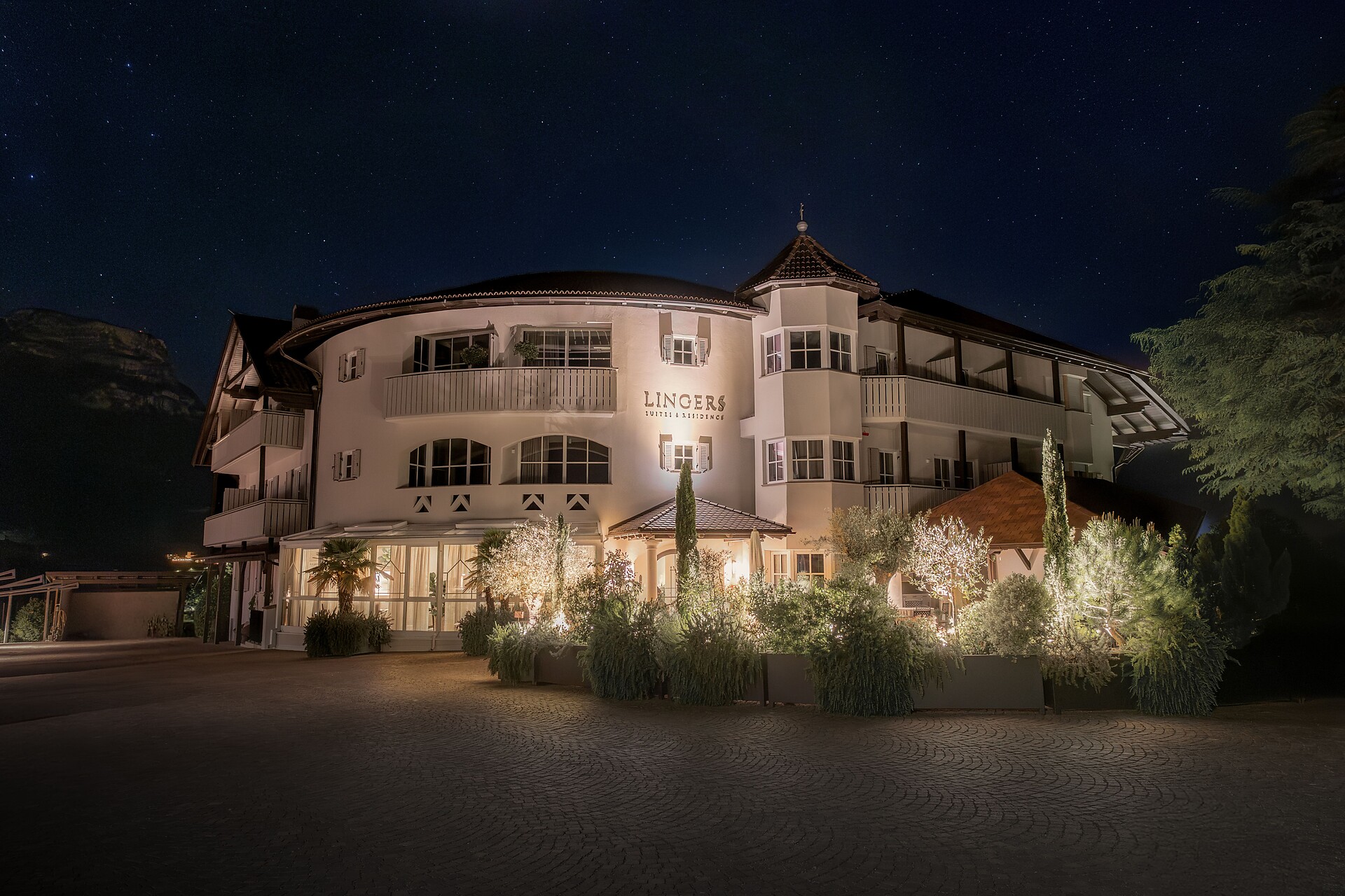 Lingers Suites & Residence