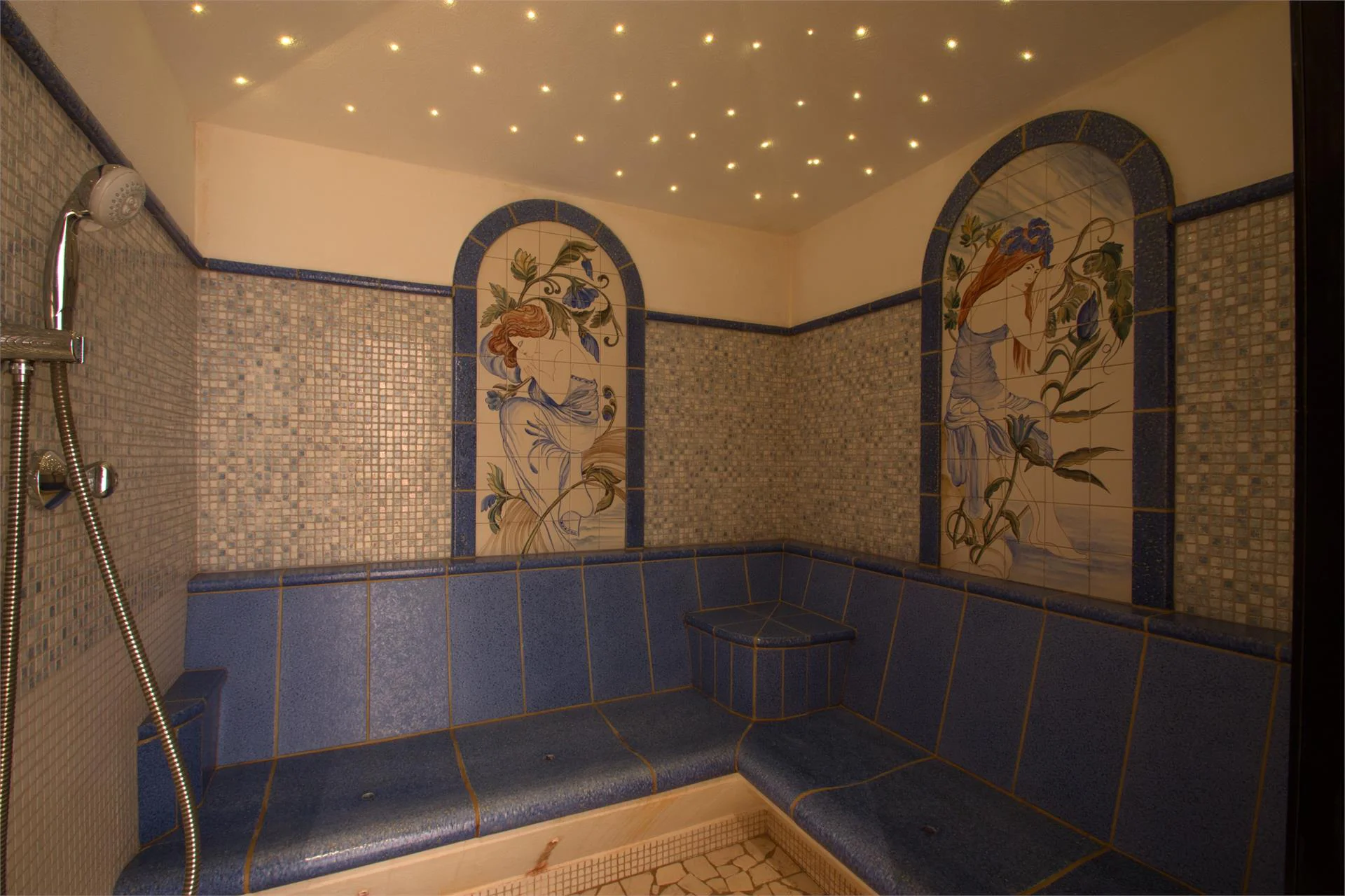 Hotel Schwarzer Adler - Aquila Nera Kastelruth/Castelrotto 26 suedtirol.info