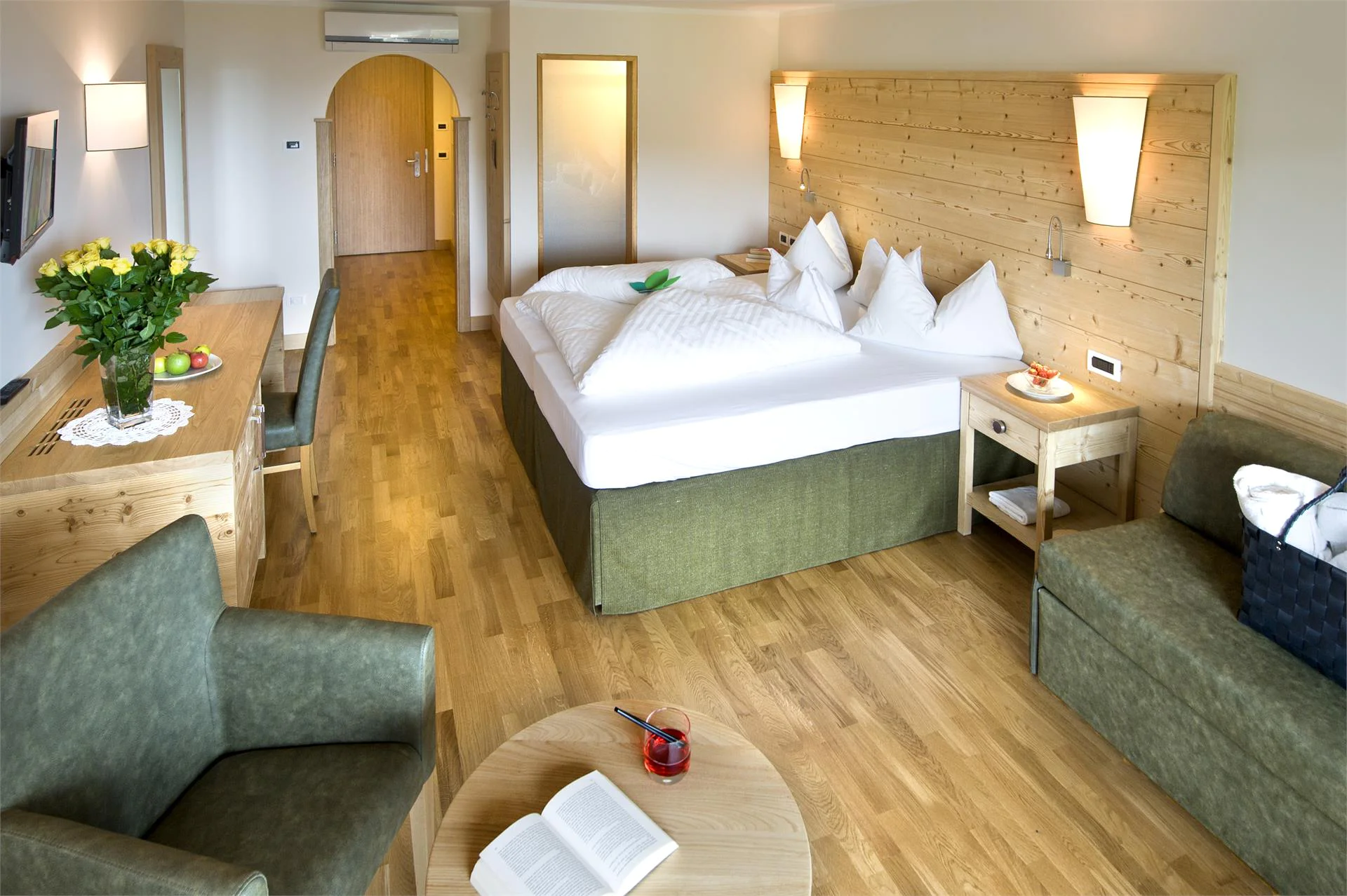 Hotel Schwarzer Adler - Aquila Nera Kastelruth/Castelrotto 19 suedtirol.info