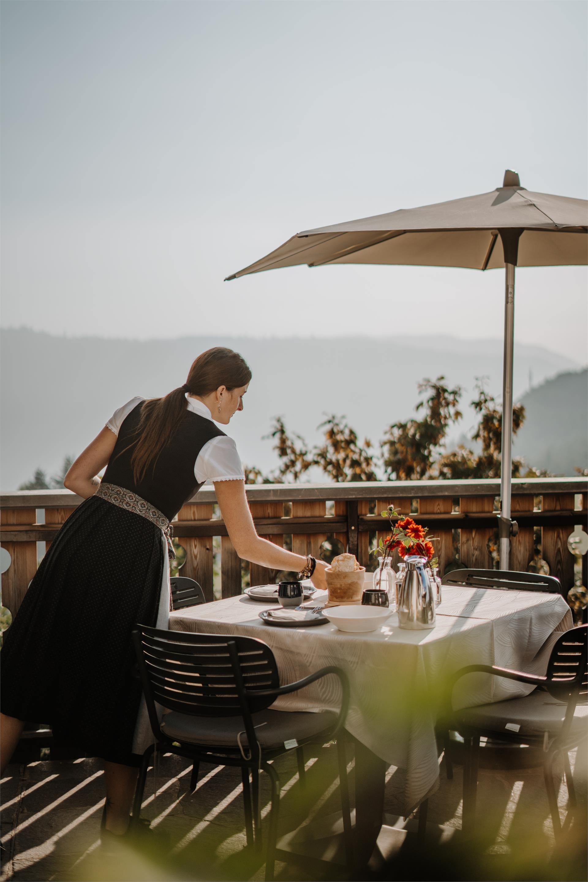 Albergo Al Cervo San Genesio Atesino 18 suedtirol.info