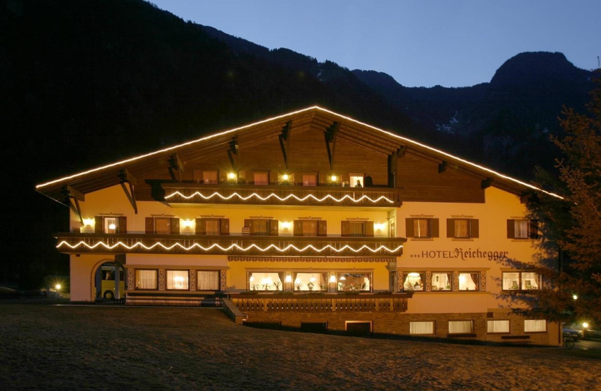 Hotel Reichegger Gais 3 suedtirol.info