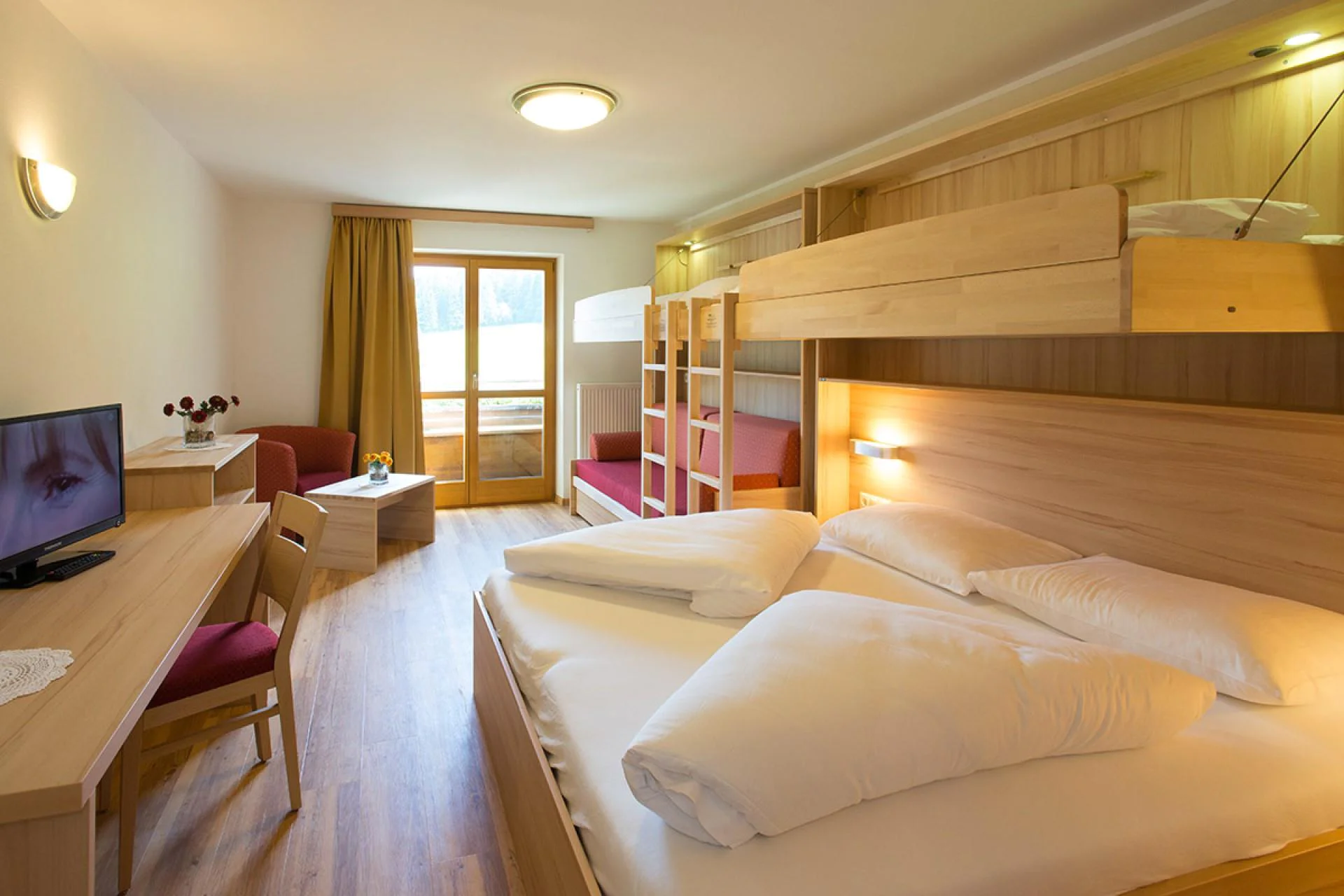 Hotel Uttenheimer Hof Gais 4 suedtirol.info