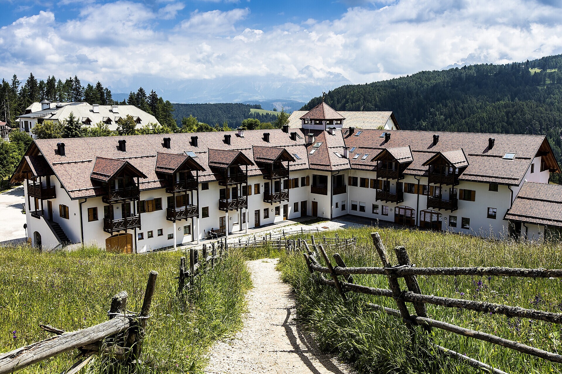 Hotel Corno Bianco - Dolomitenregion Eggental - #1 - suedtirol.info