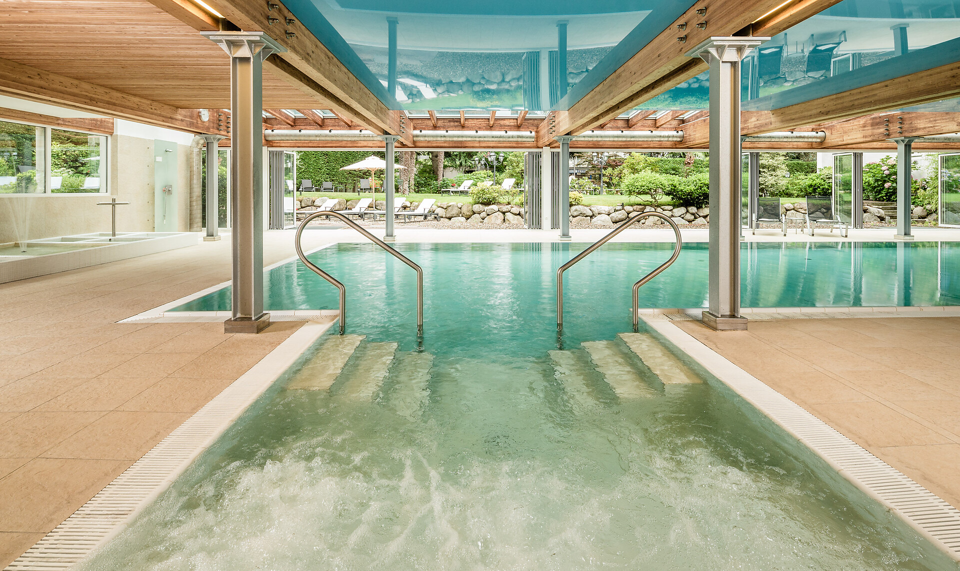 Hallenbad