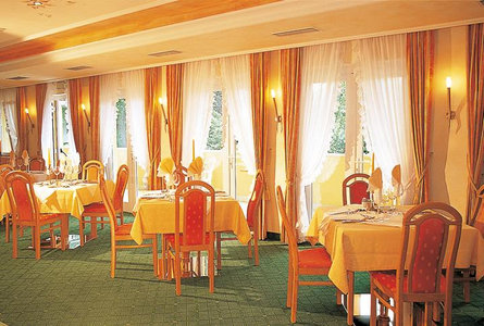 Hotel Maria Theresia Schlanders/Silandro 9 suedtirol.info