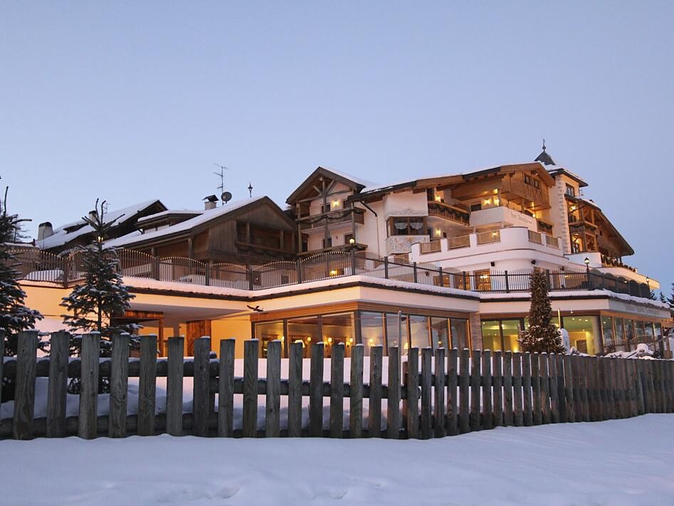 Dolasilla Mountain Panoramic Wellness Hotel****