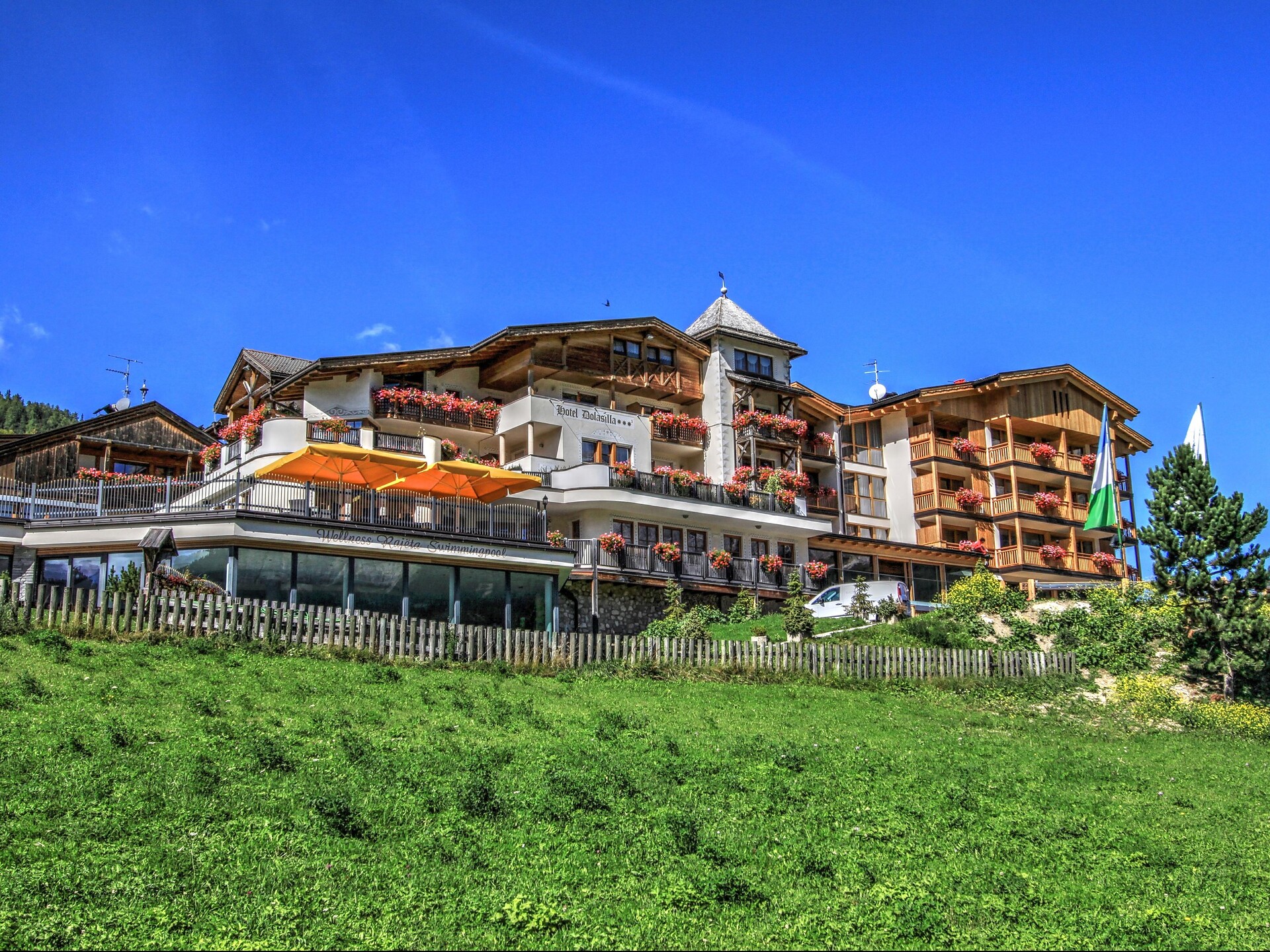 Dolasilla Mountain Panoramic Wellness Hotel****