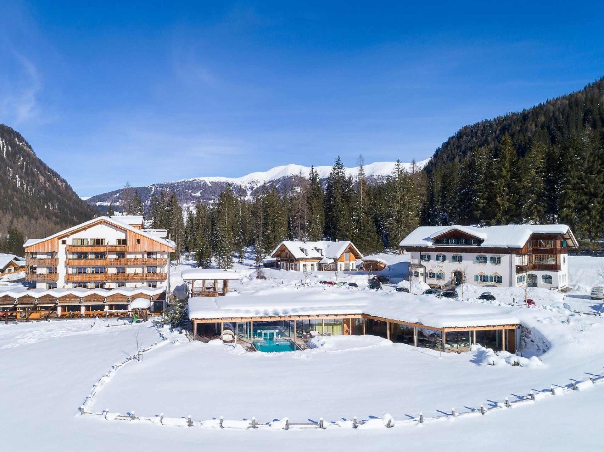 Hotel Dolomitenhof & Chalet Alte Post