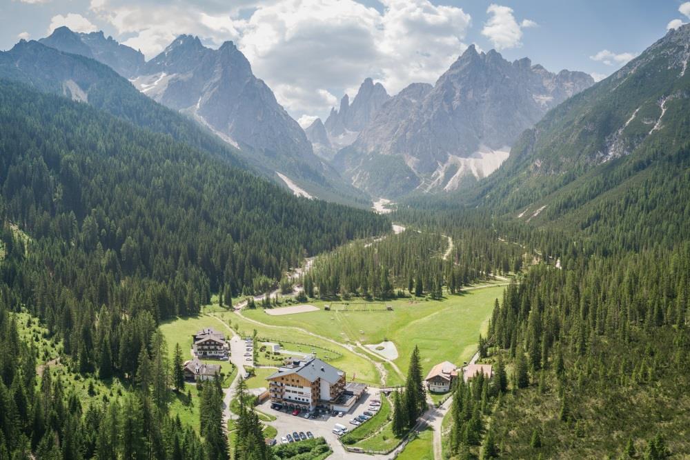 Hotel Dolomitenhof & Chalet Alte Post Sexten/Sesto 12 suedtirol.info