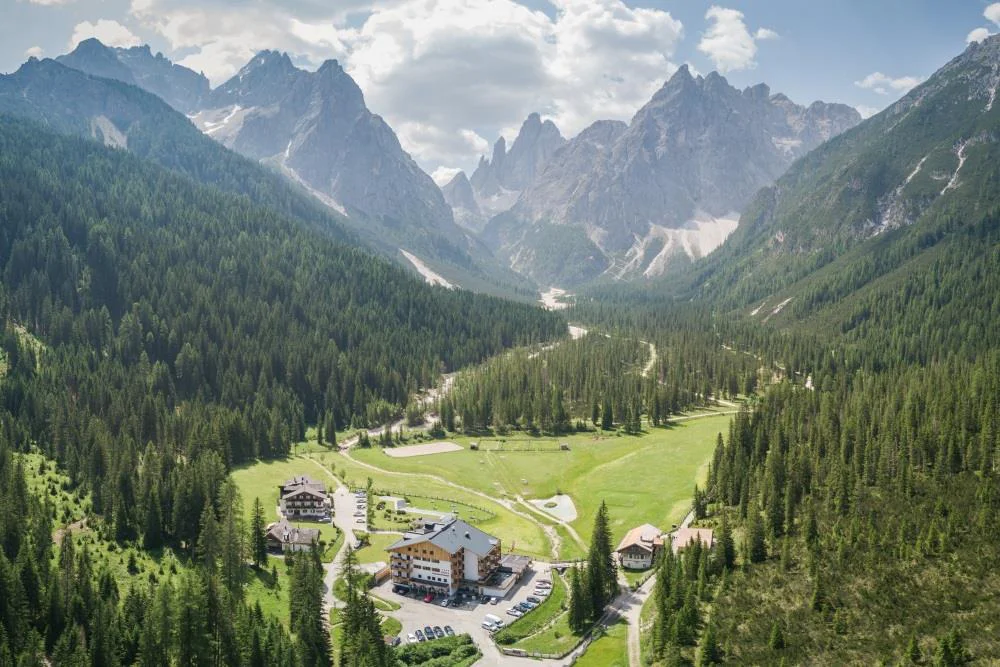 Hotel Dolomitenhof & Chalet Alte Post Sexten/Sesto 12 suedtirol.info