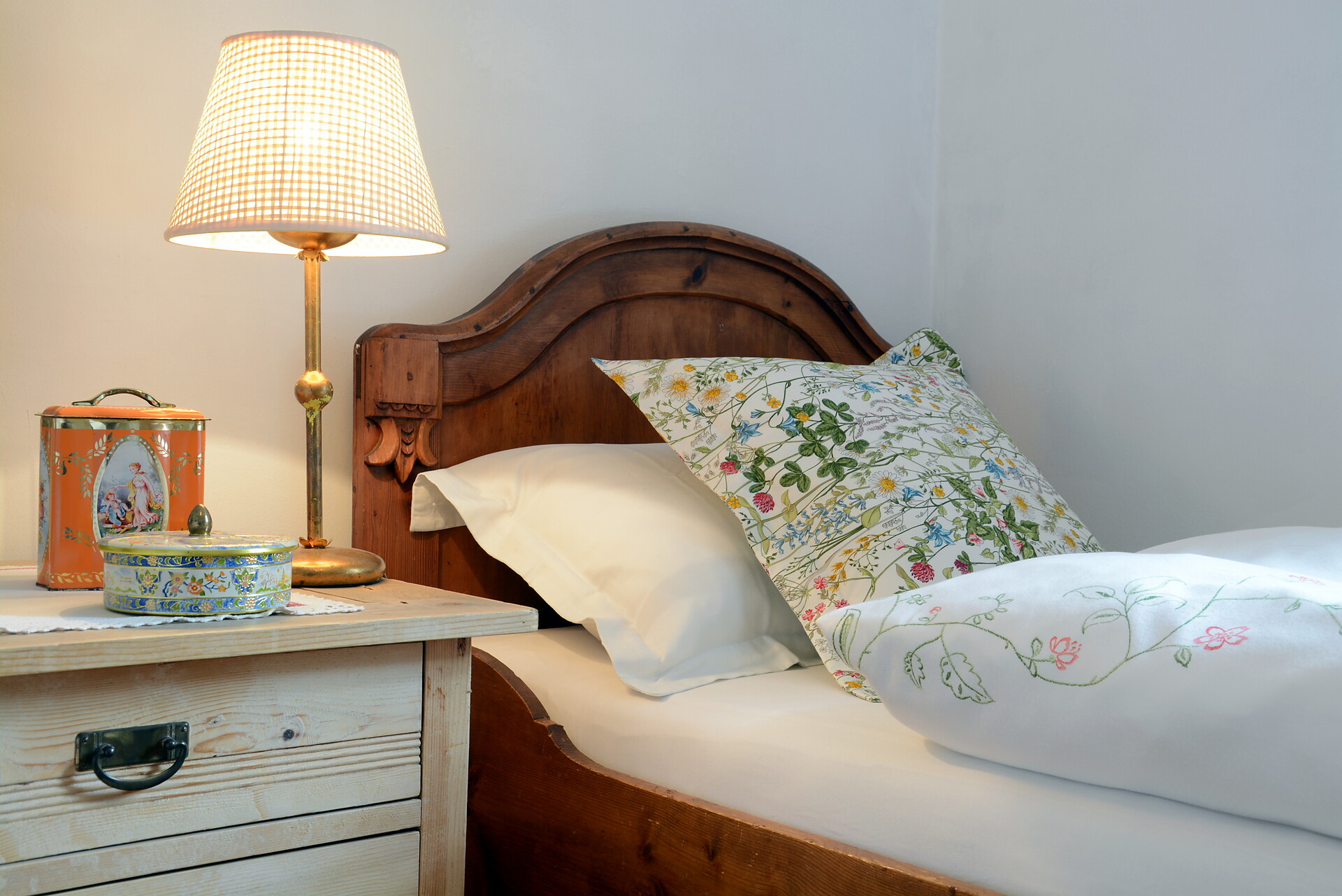 Einzelbett
