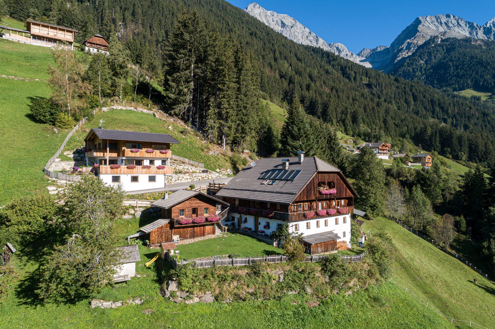 Innerkumpflhof Rasen-Antholz 1 suedtirol.info
