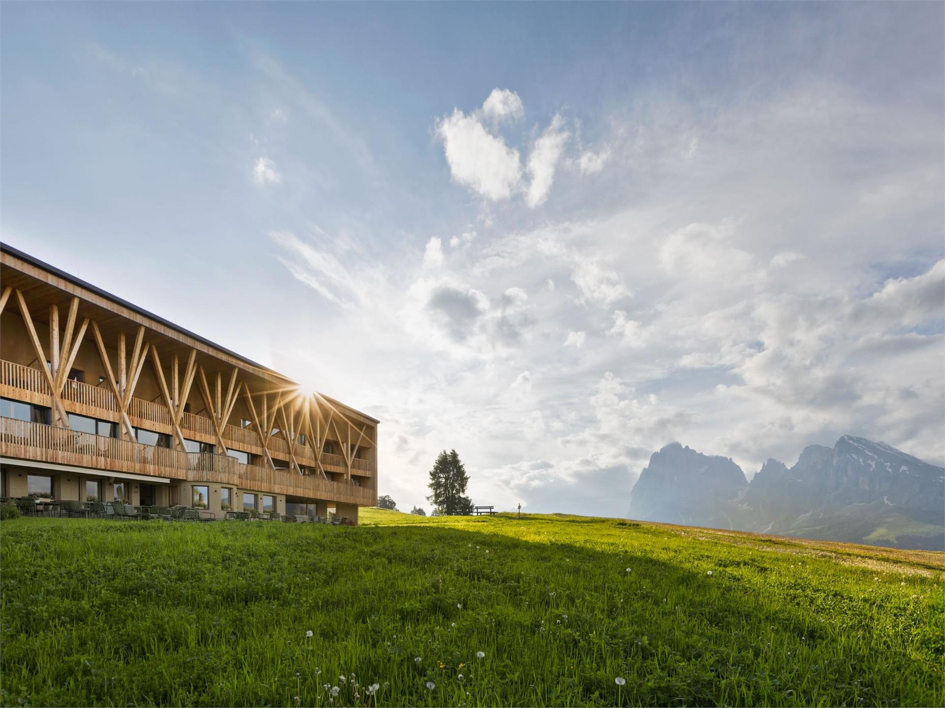 ICARO Hotel Kastelruth 1 suedtirol.info