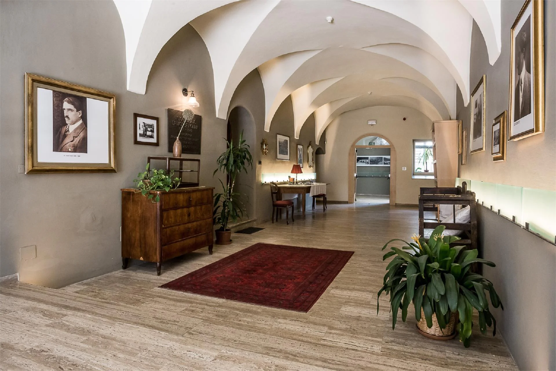 Jugendhaus Dr. J. Noldin Salurn 3 suedtirol.info