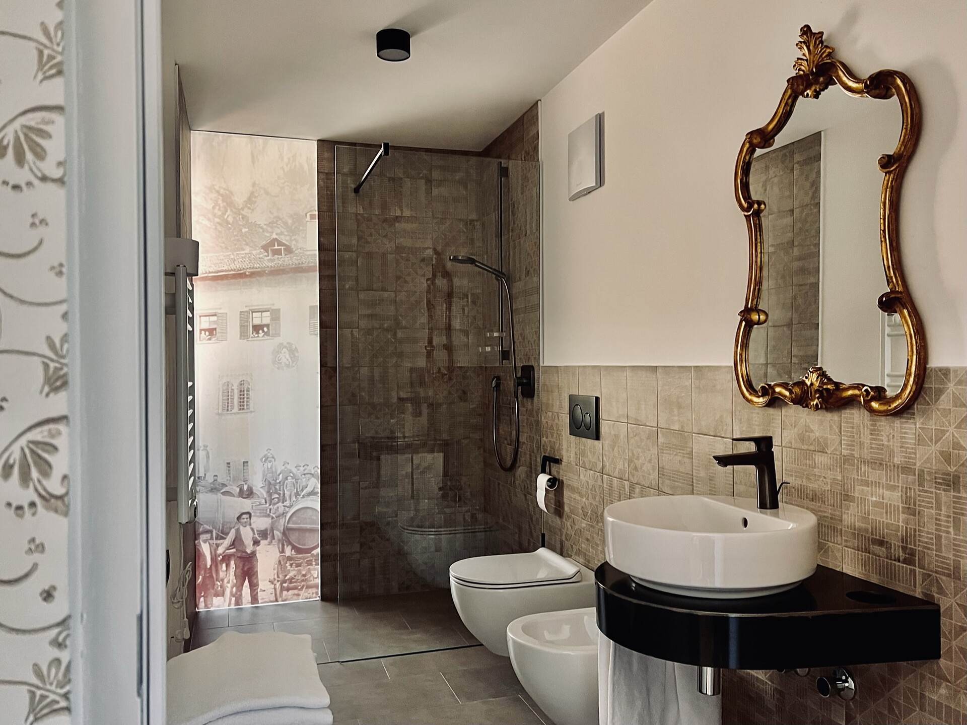bathroom double room