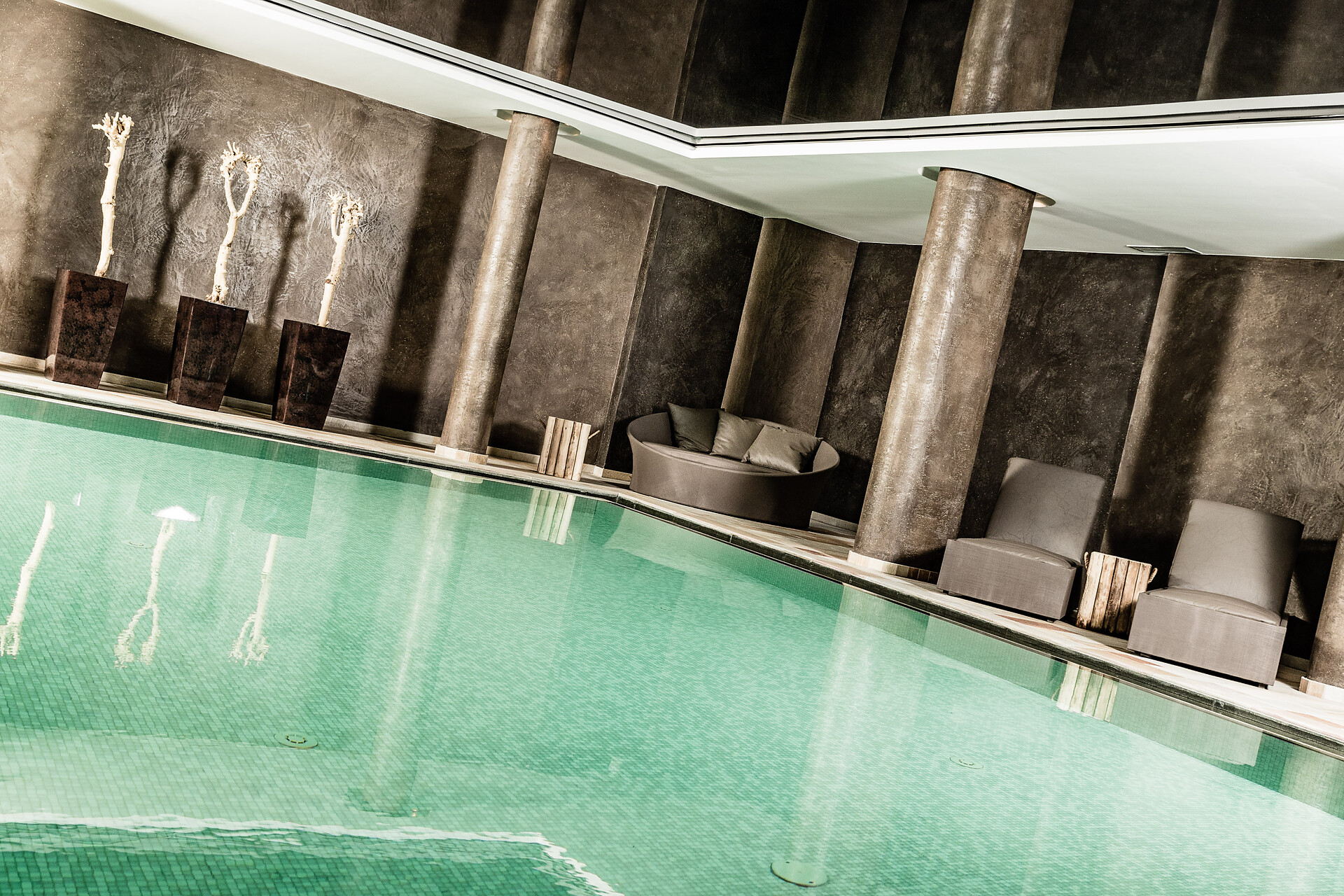 Piscina coperta con cromoterapia, piscina esterna & whirlpool