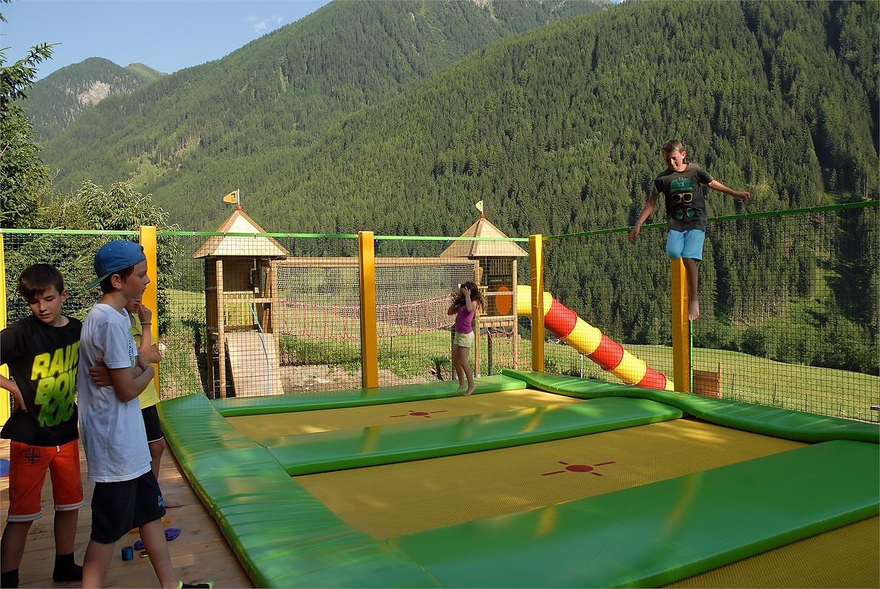 Trampoline 1