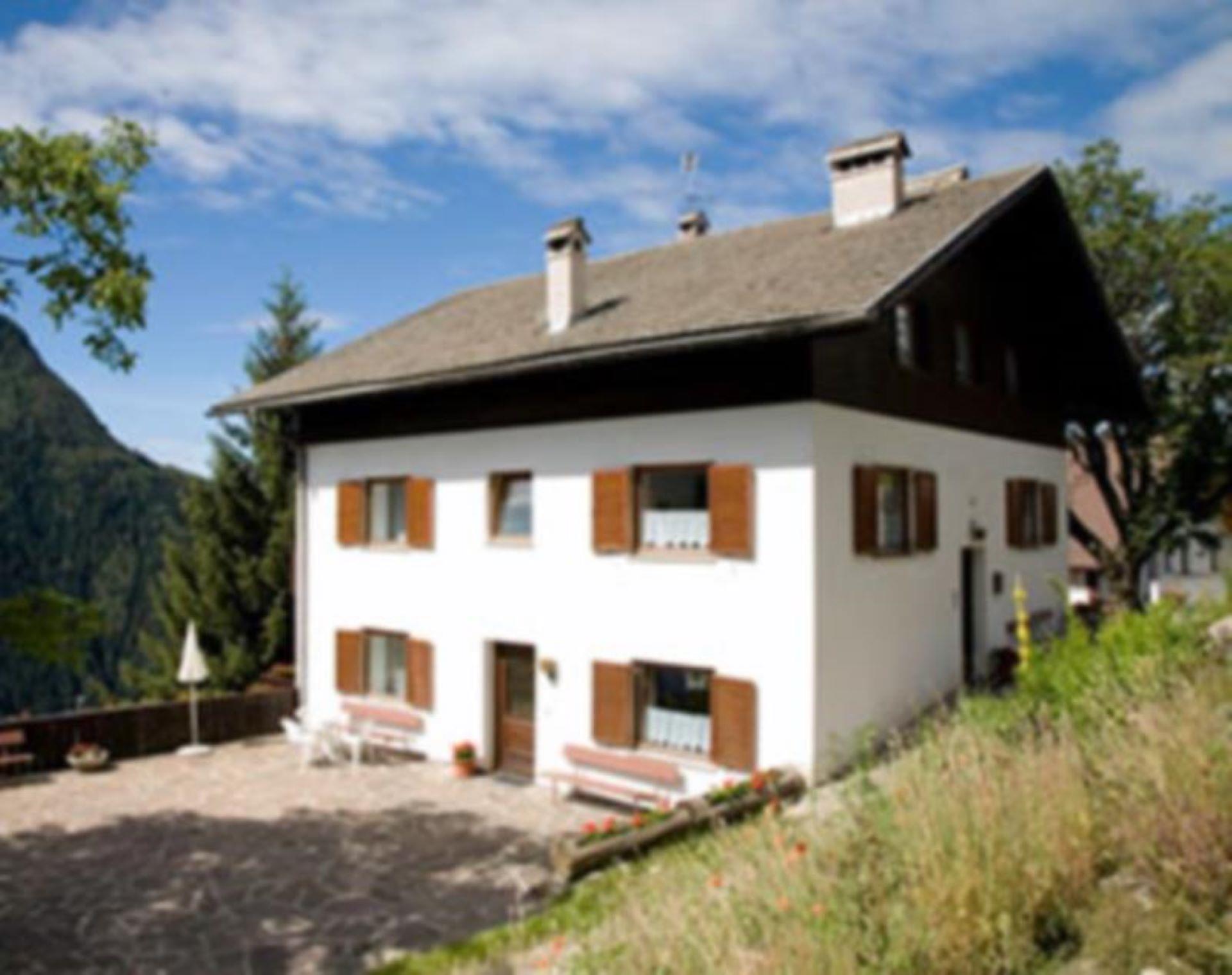 Kirch-Neuhaus Lajen/Laion 2 suedtirol.info