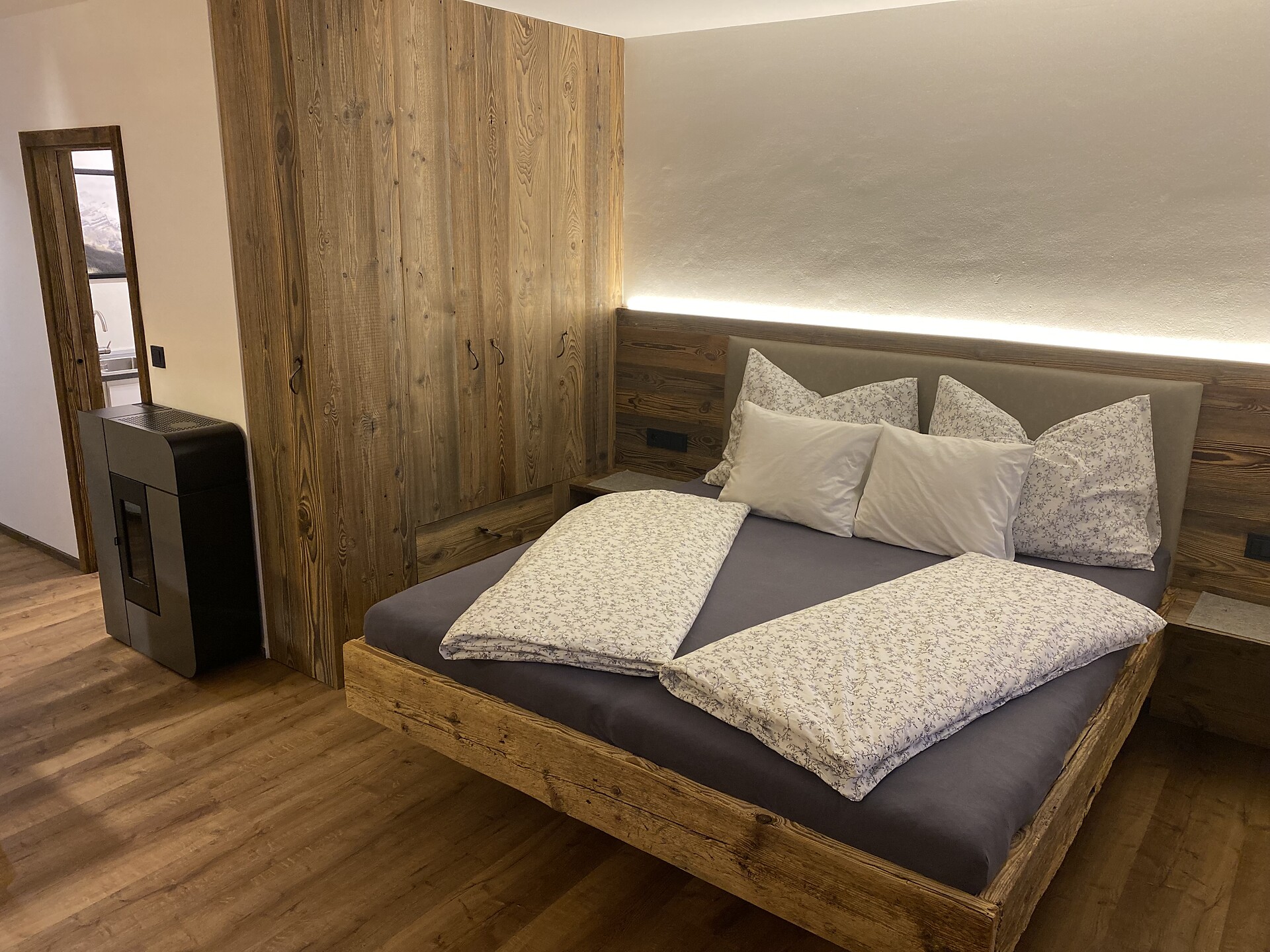 big size bed
