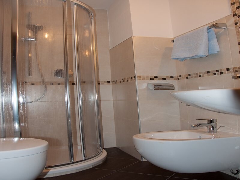 Bathroom app. 3