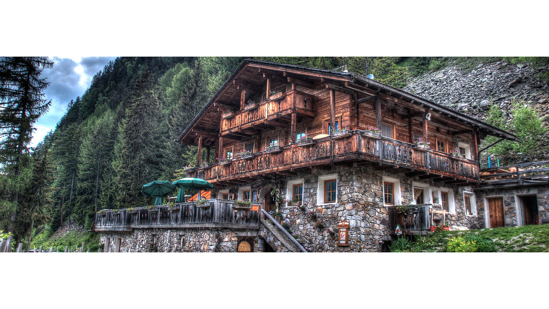 Appartements Appartamenti Kofler zwischen den Wänden