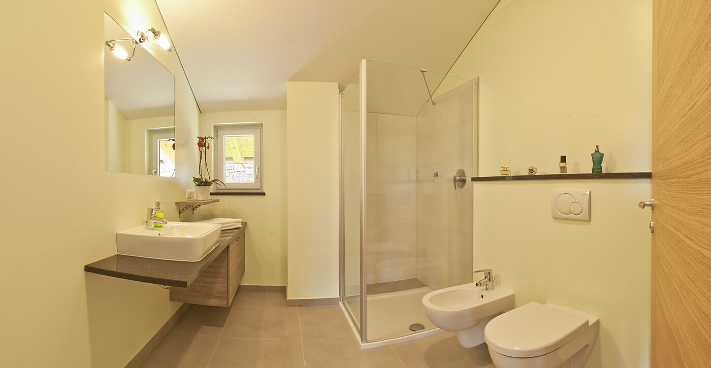 Bathroom Ap. 2