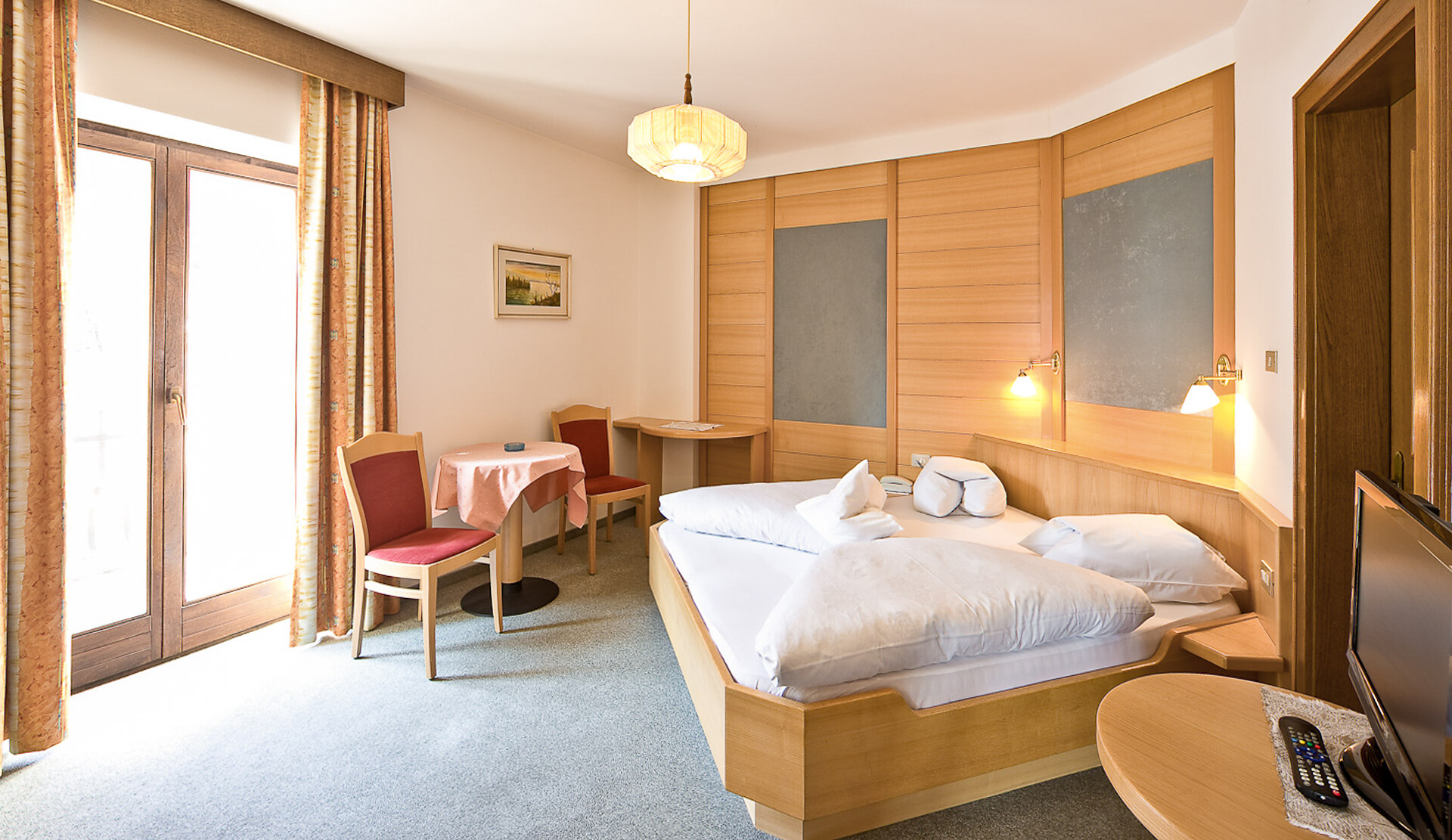 double roon with balcony