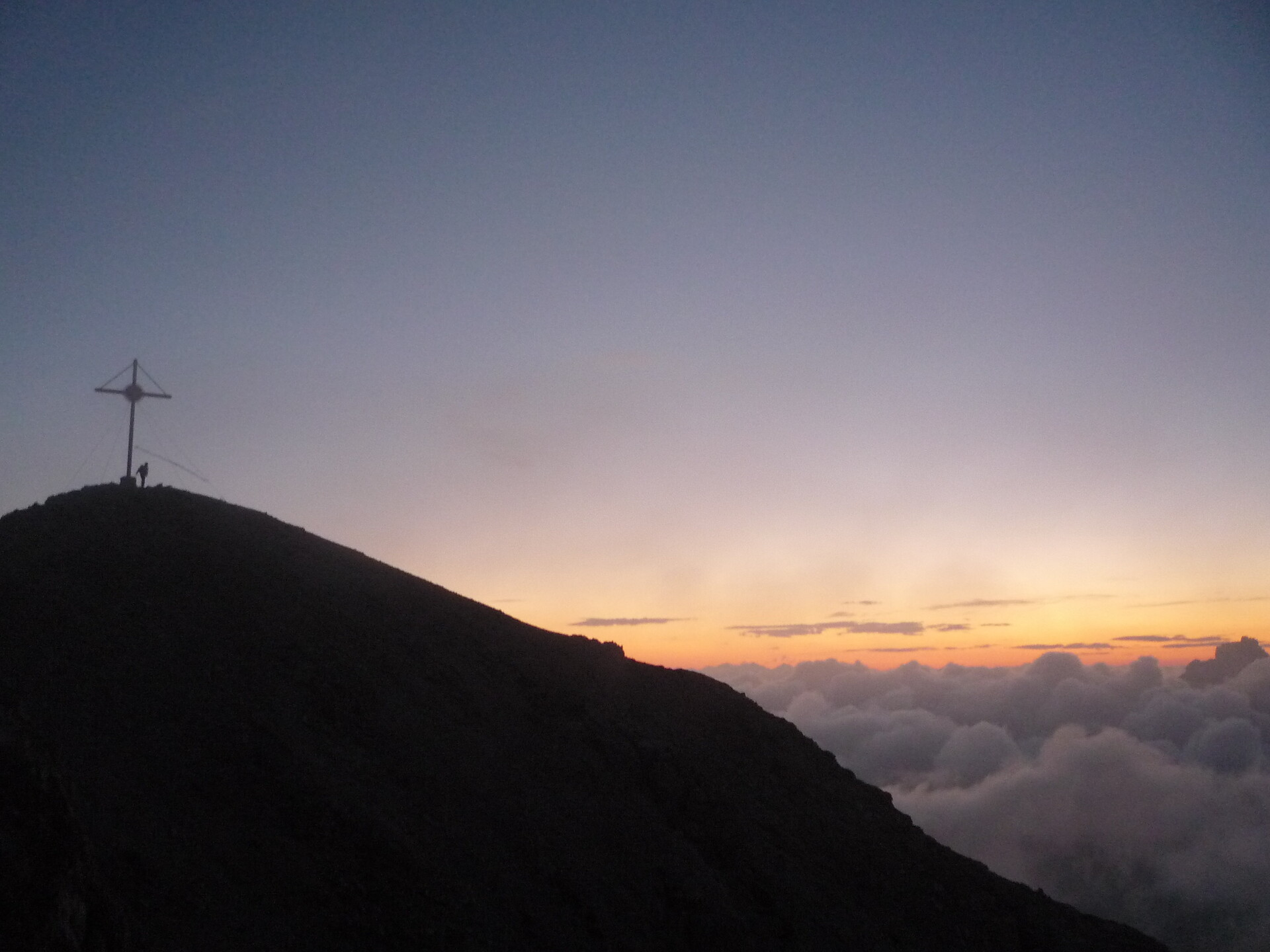 alba sulla montagna