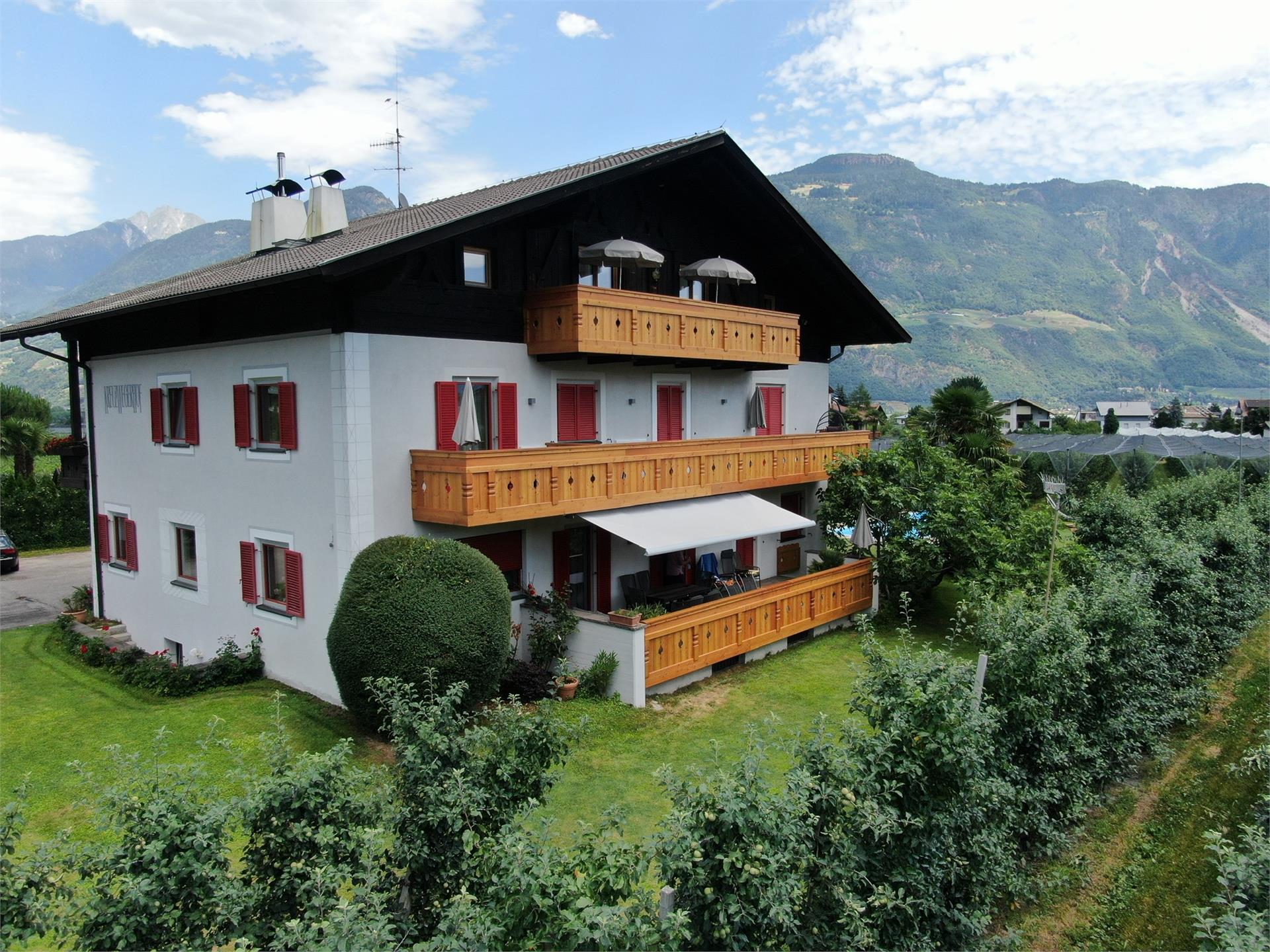 Kreuzwegerhof Lana 3 suedtirol.info