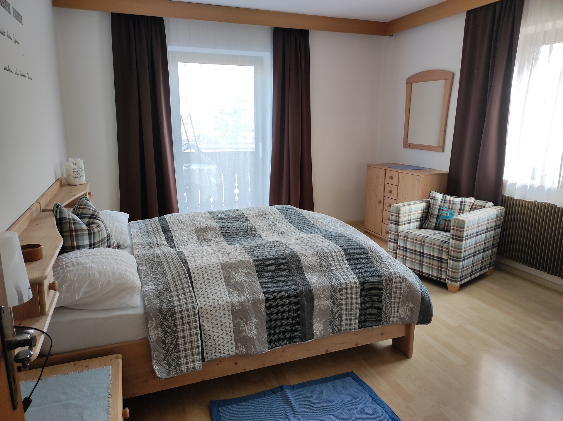 Sleeping room Apartment red