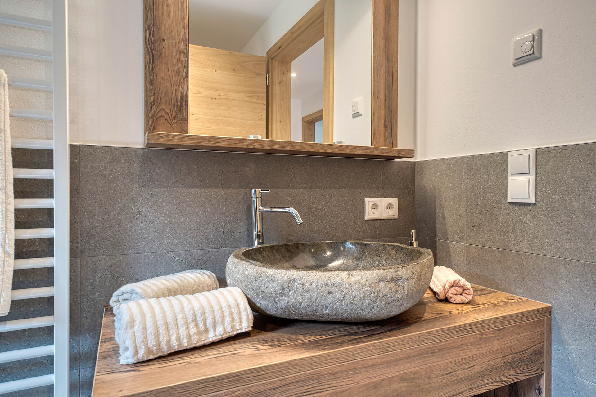 Modern bathroom