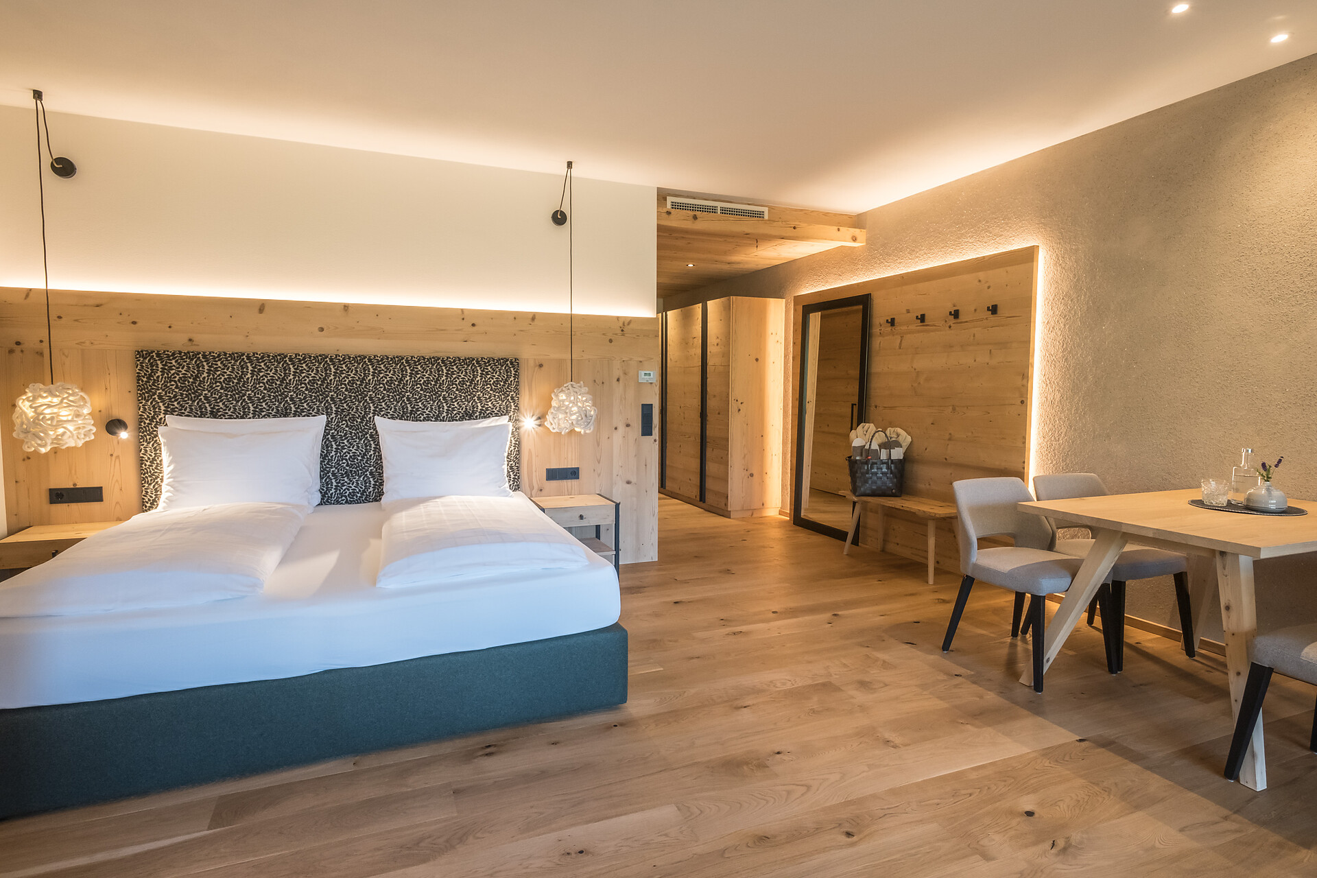Westsuite